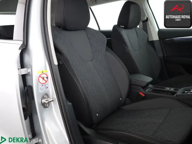 Skoda Octavia view 12