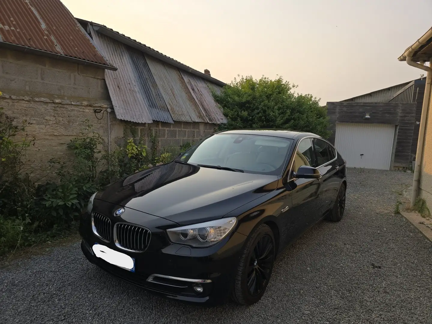 BMW 530 Gran Turismo 530d 258 ch Luxury A Noir - 2