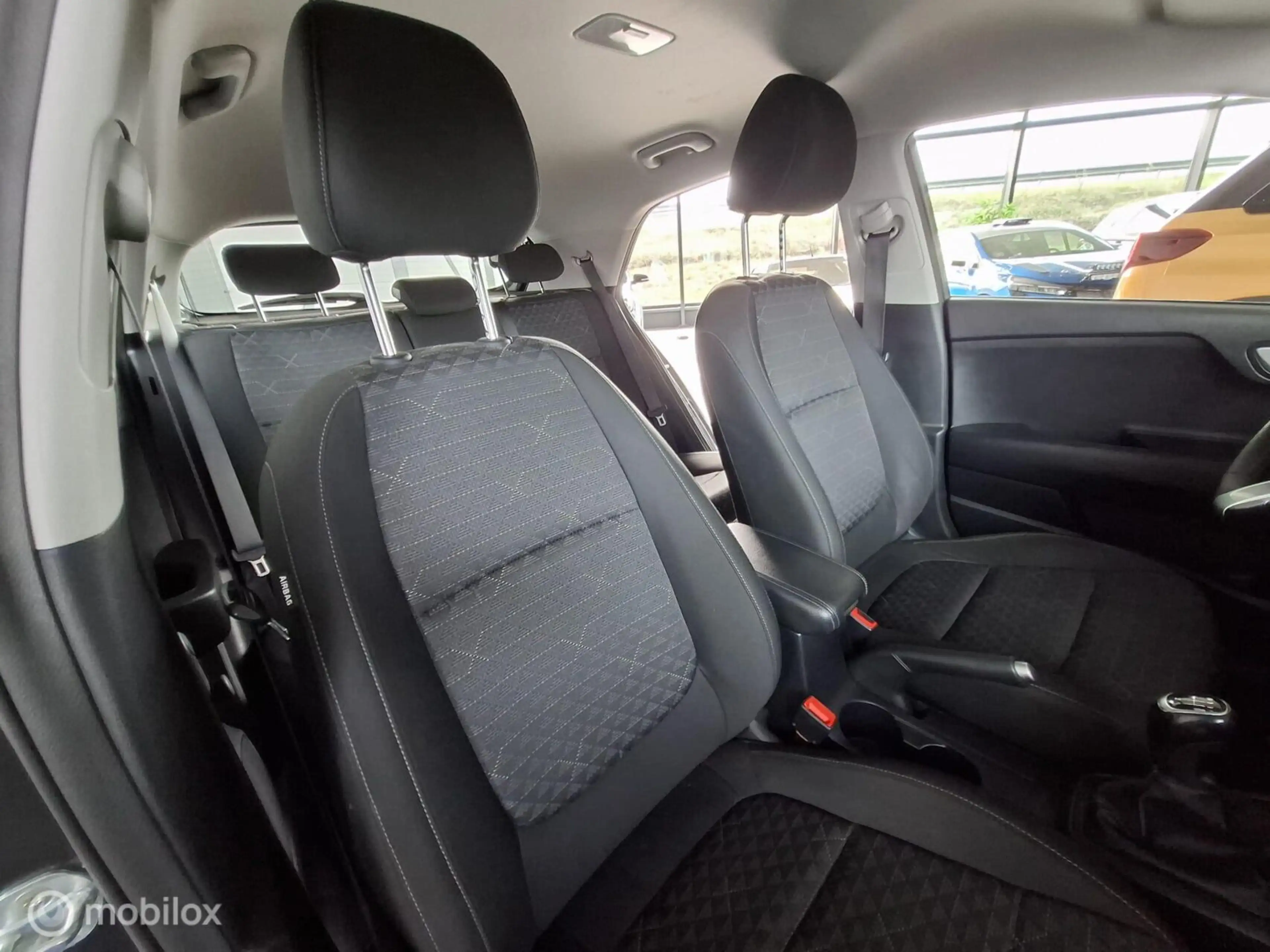 Kia Rio 1.0 TGDI DynamicLine | PARK. SENSOR | CARPLAY - RI — photo 3