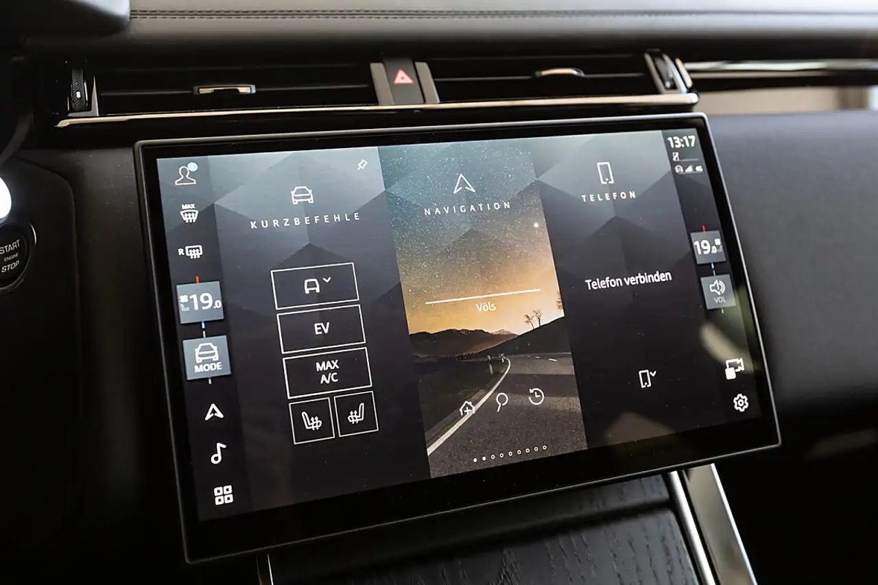 Land Rover Range Rover Velar 2026 — фото 8