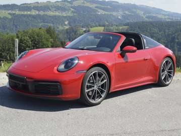 Targa 4 mit Mega Ausstattung und Porsche Approved