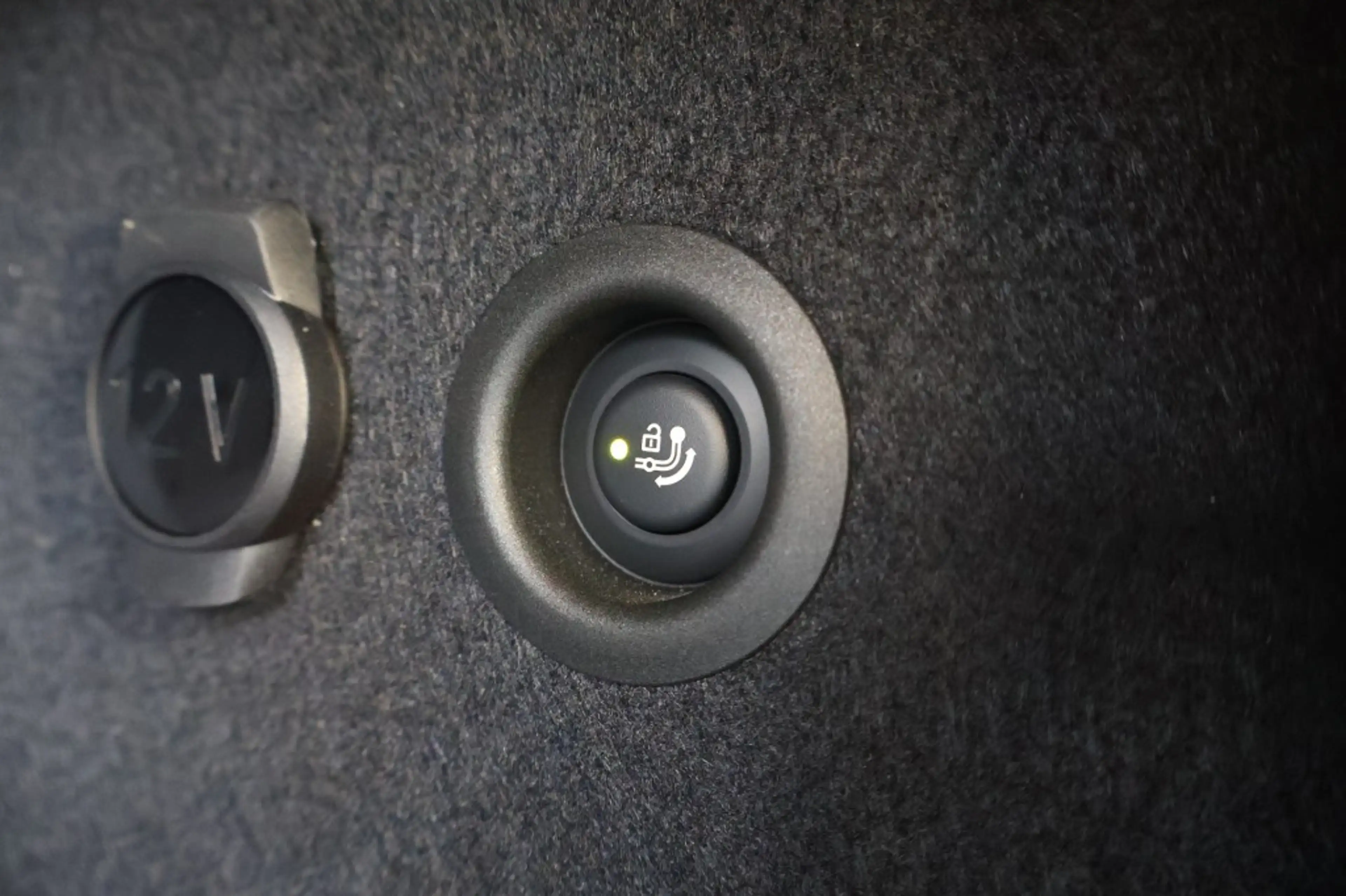 BMW X1 xRdrive 30e Sportpakket Pro / Panodak / Trekhaak w — photo 35