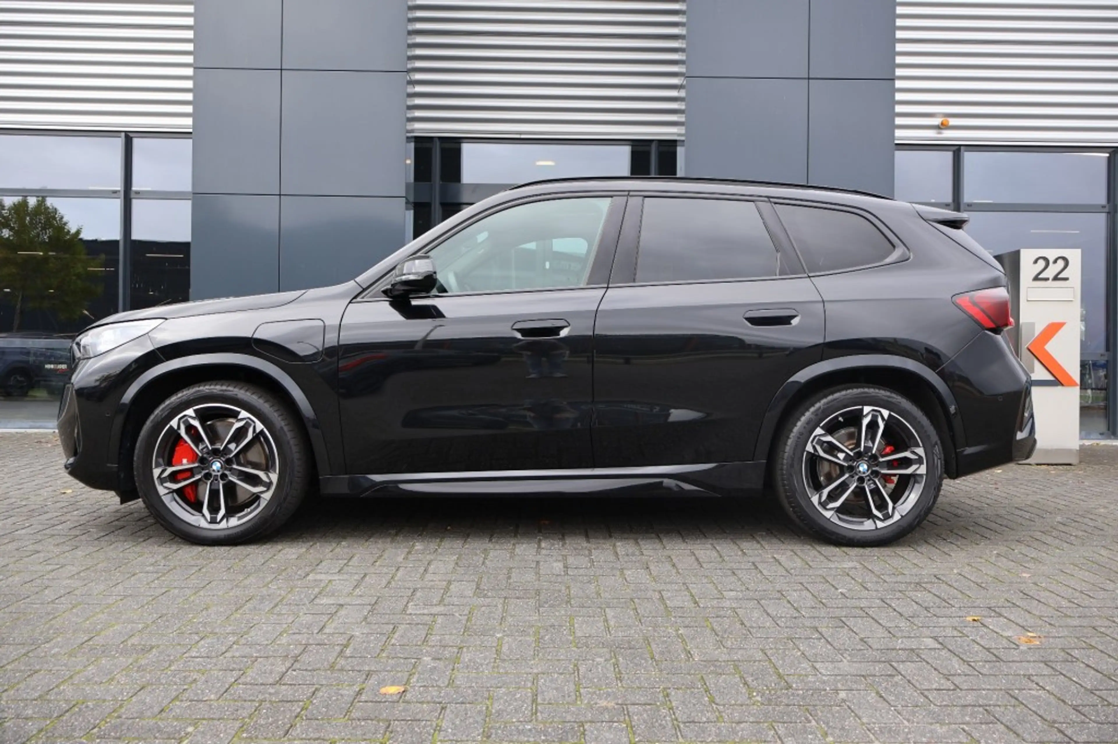 BMW X1 xRdrive 30e Sportpakket Pro / Panodak / Trekhaak w — photo 5
