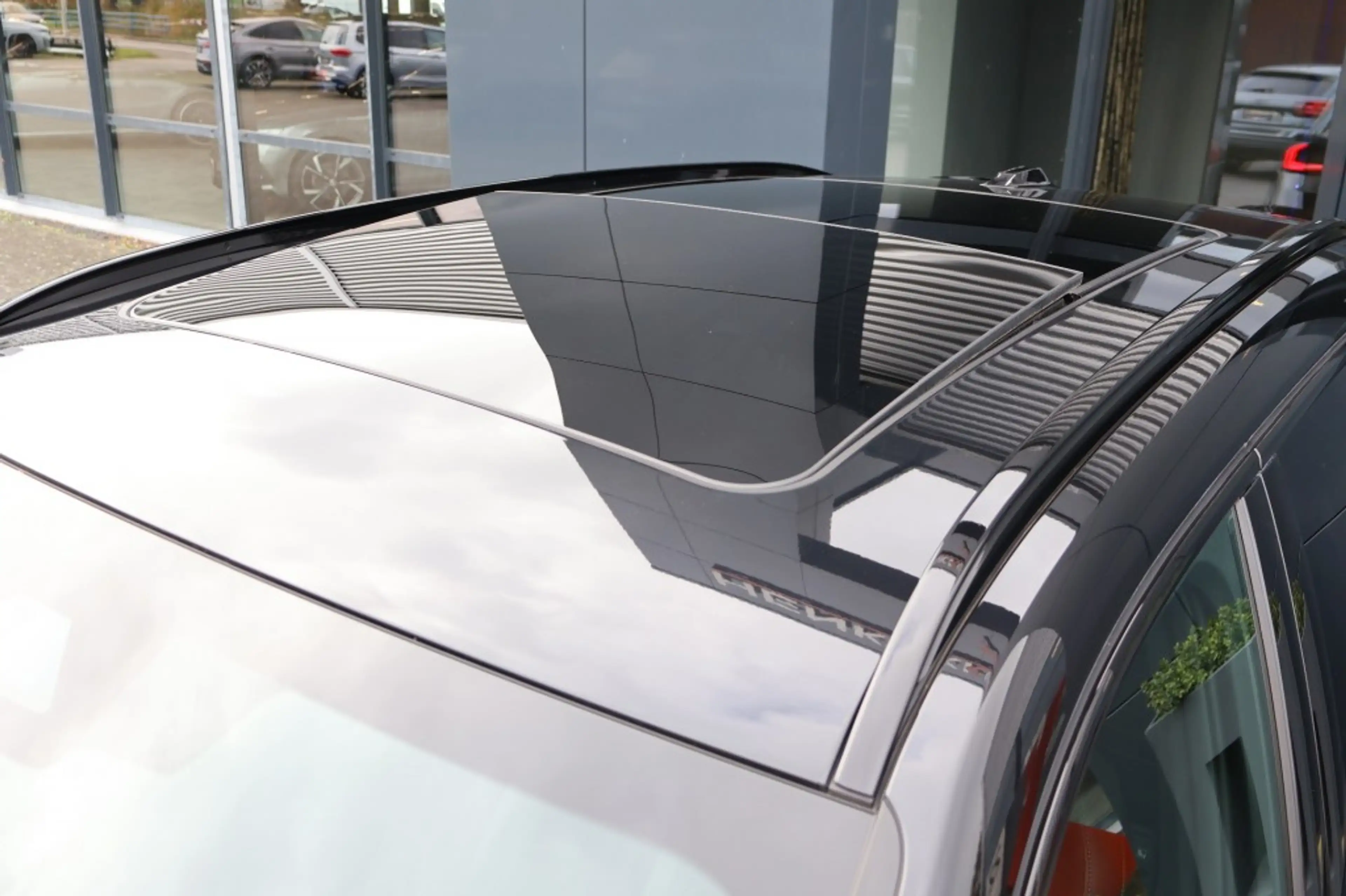 BMW X1 xRdrive 30e Sportpakket Pro / Panodak / Trekhaak w — photo 13