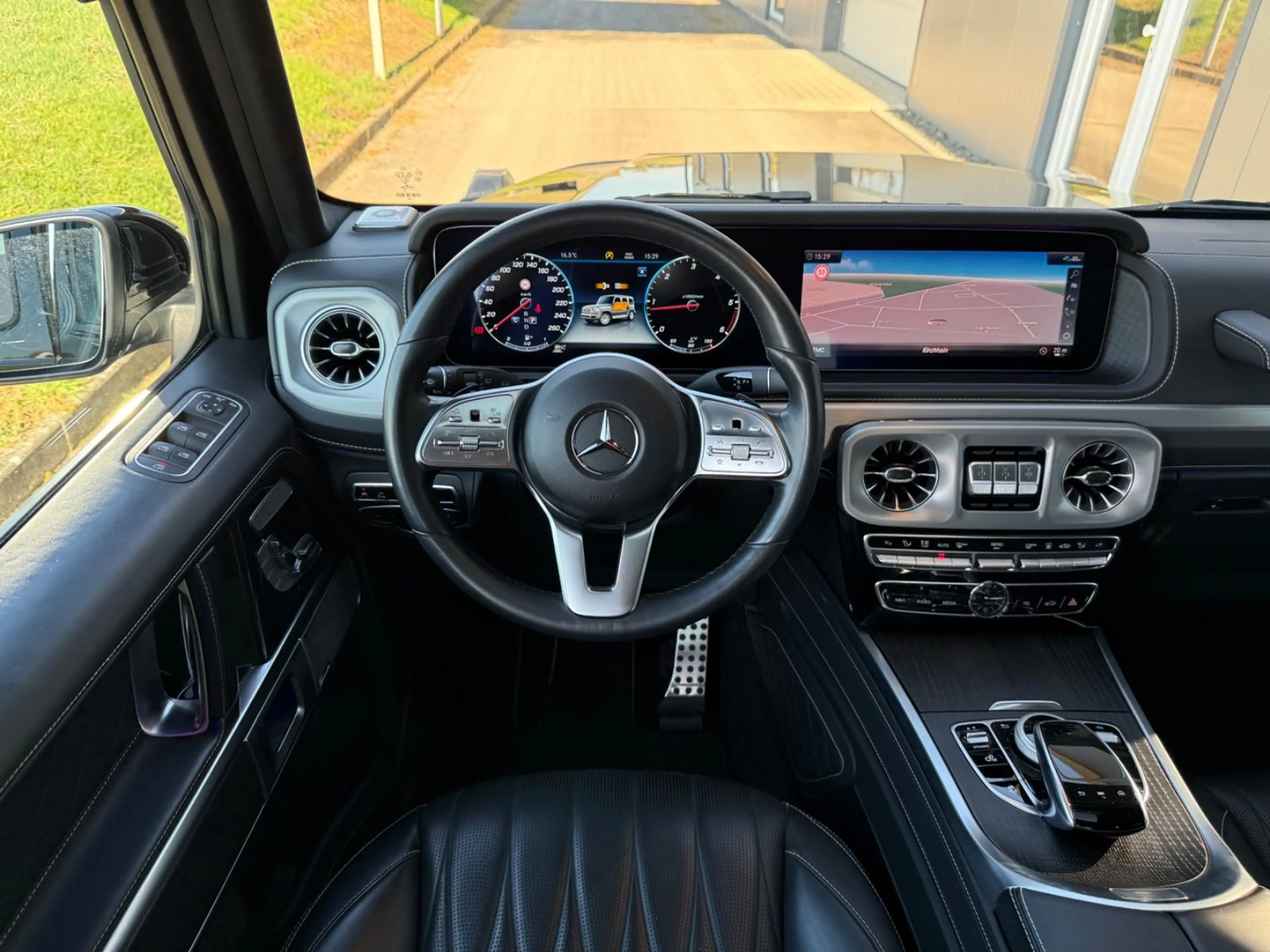 Mercedes-Benz G 400 d Stronger than time Edition Superior G 63 — photo 12