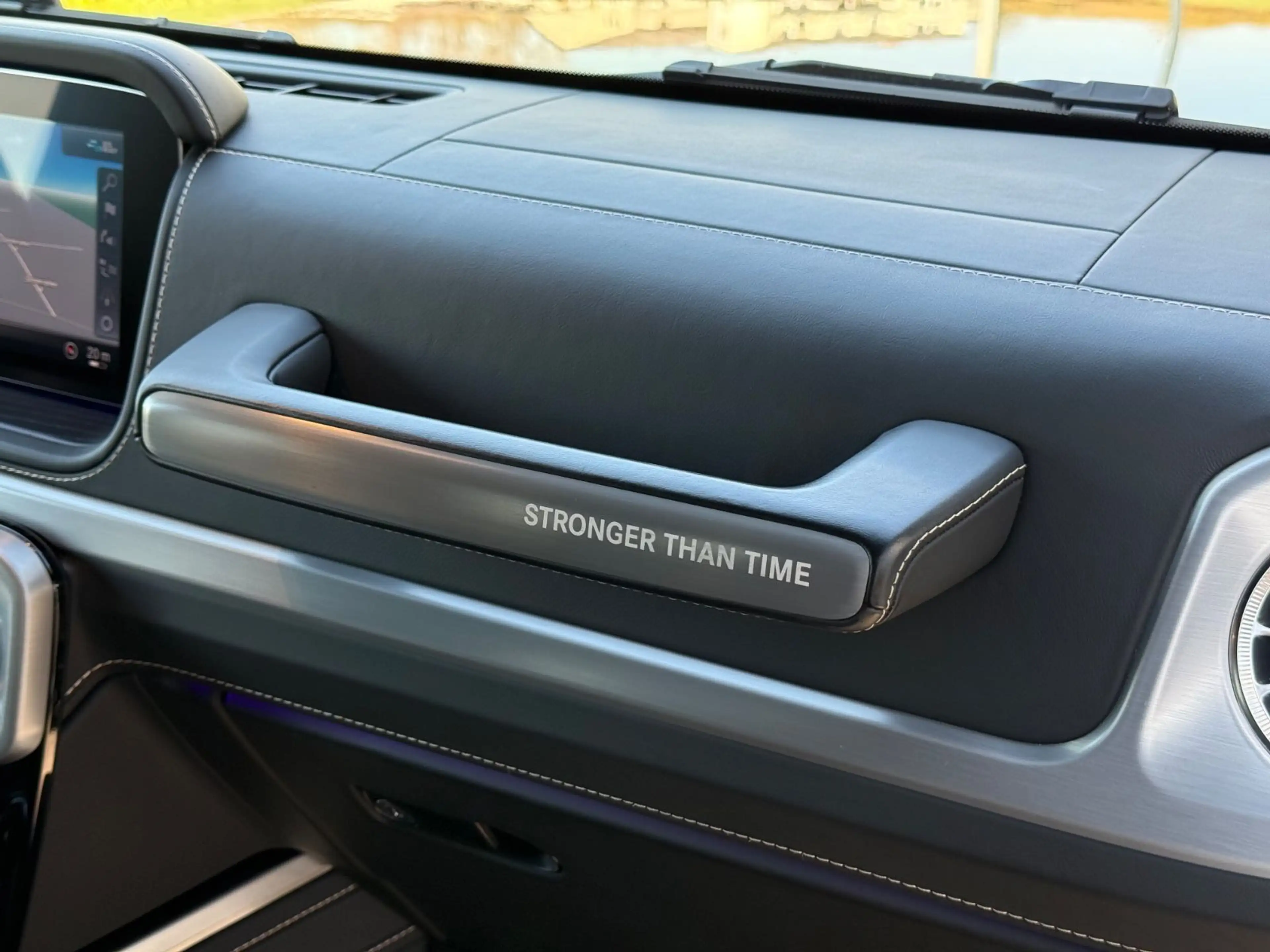 Mercedes-Benz G 400 d Stronger than time Edition Superior G 63 — photo 11