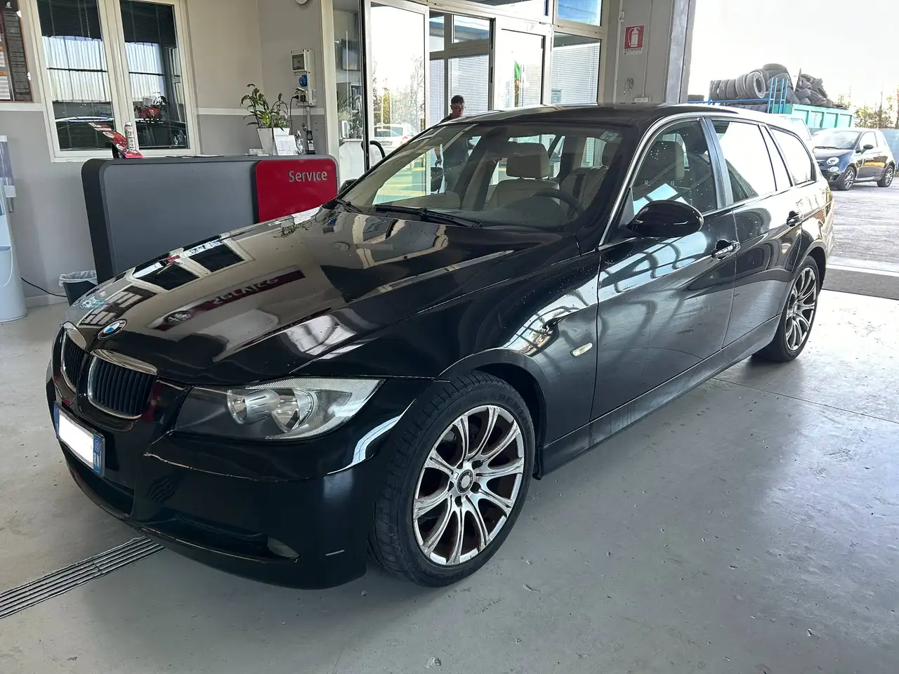 BMW 320