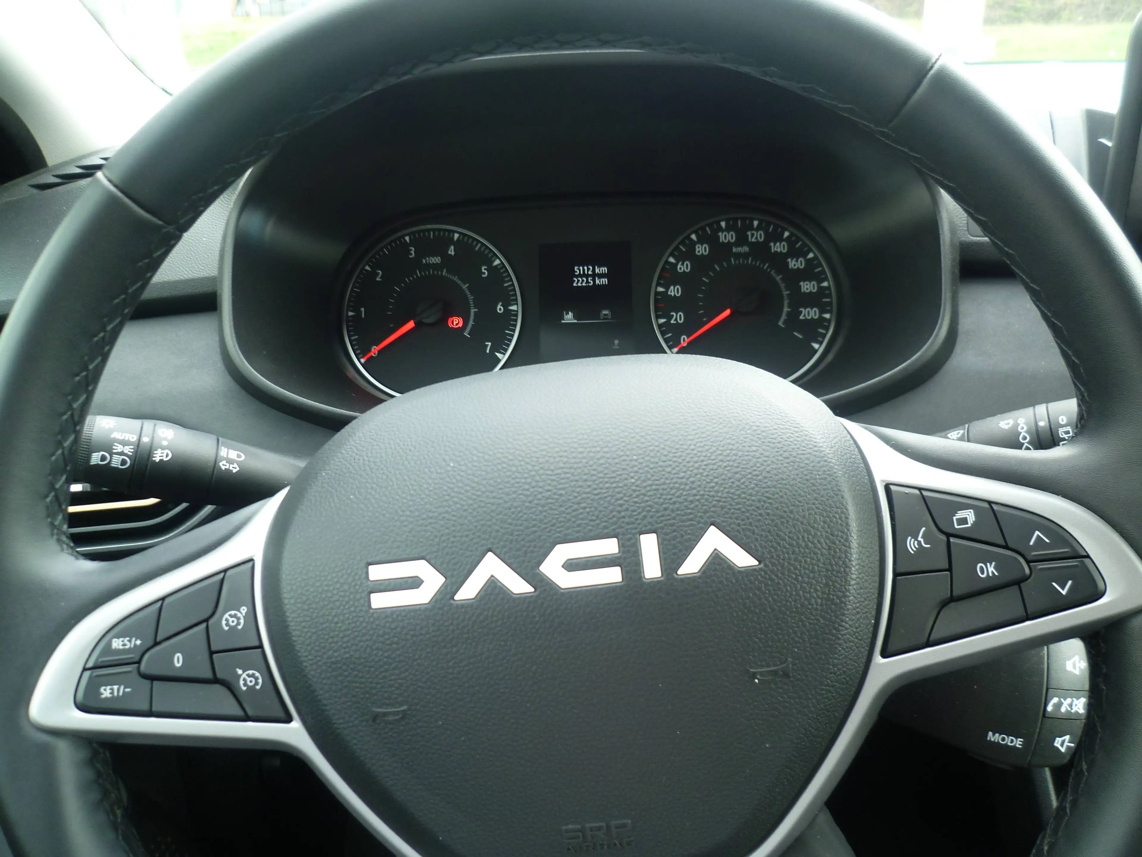 Dacia Jogger TCe 110 Extreme — photo 12