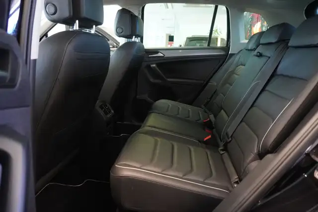 Volkswagen Tiguan view 9