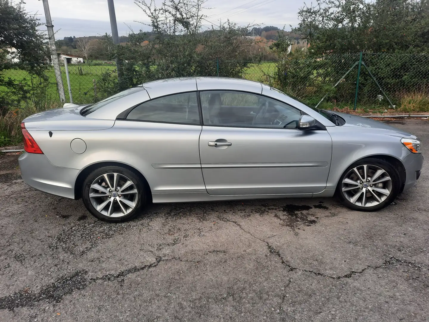 Volvo C70 T5 Summum Aut. Argintiu - 1