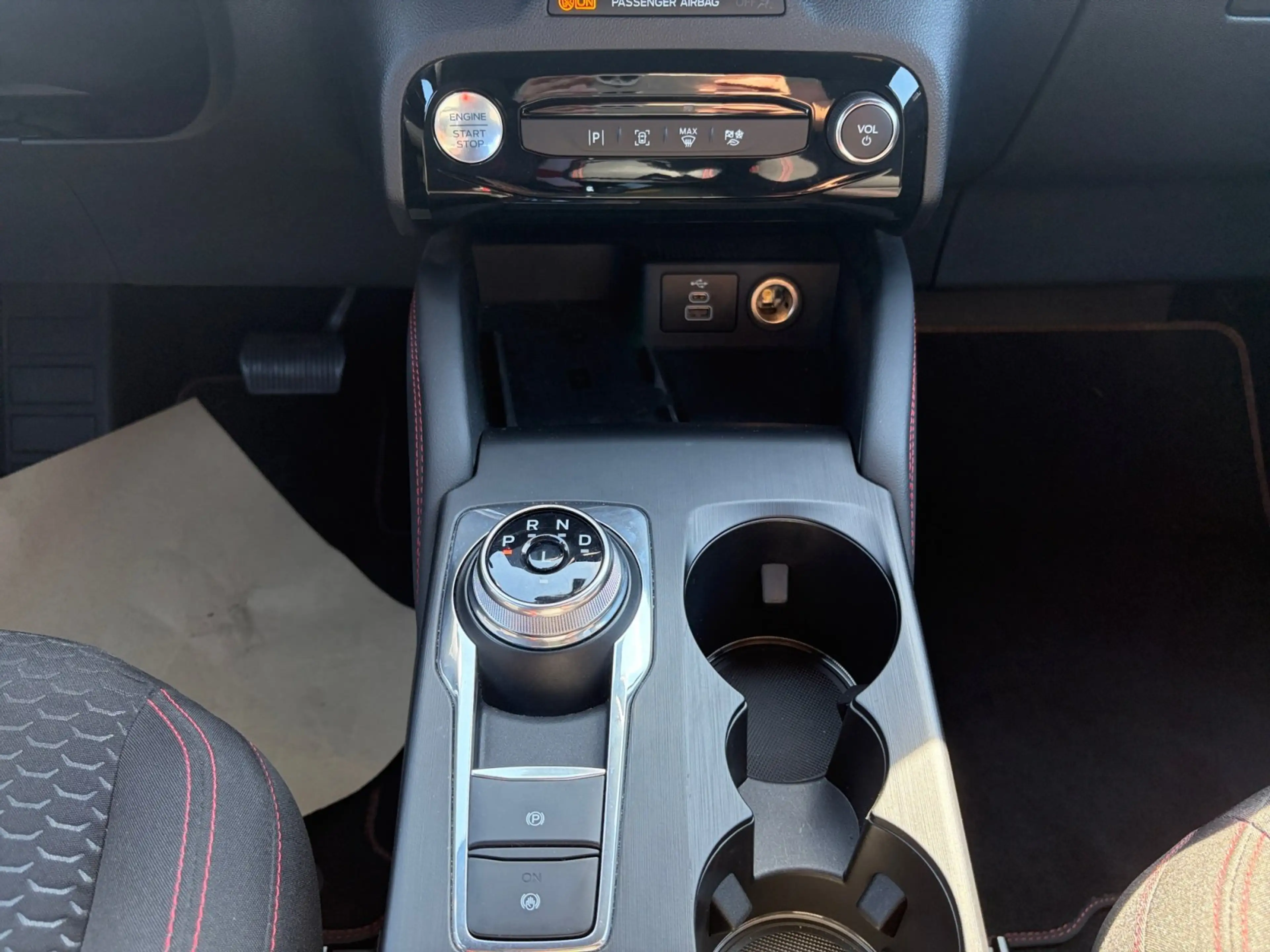Ford Kuga 2.5 Duratec FHEV ST-Line AUT*Kamera*Navi*LM — photo 12
