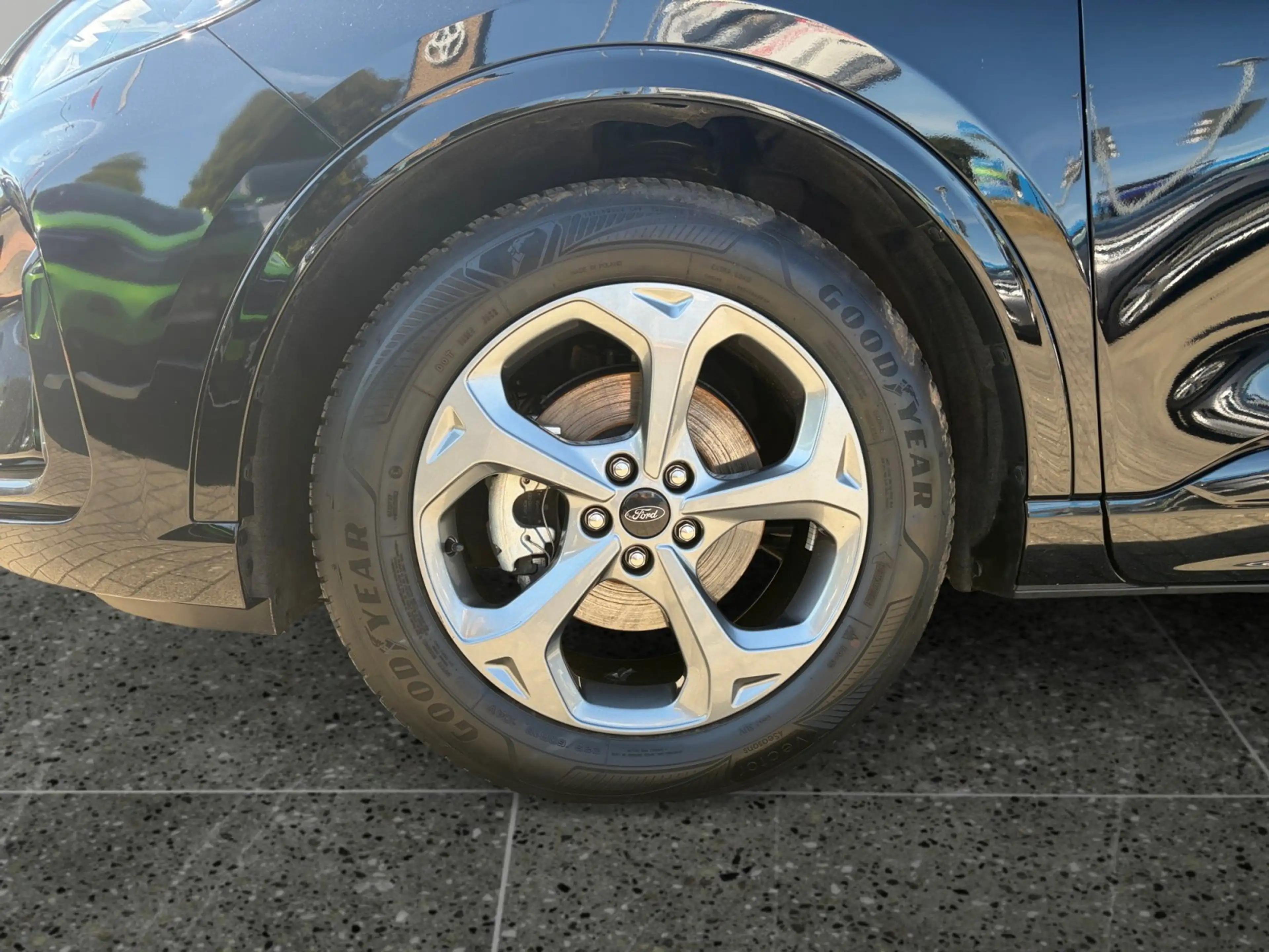 Ford Kuga 2.5 Duratec FHEV ST-Line AUT*Kamera*Navi*LM — photo 15