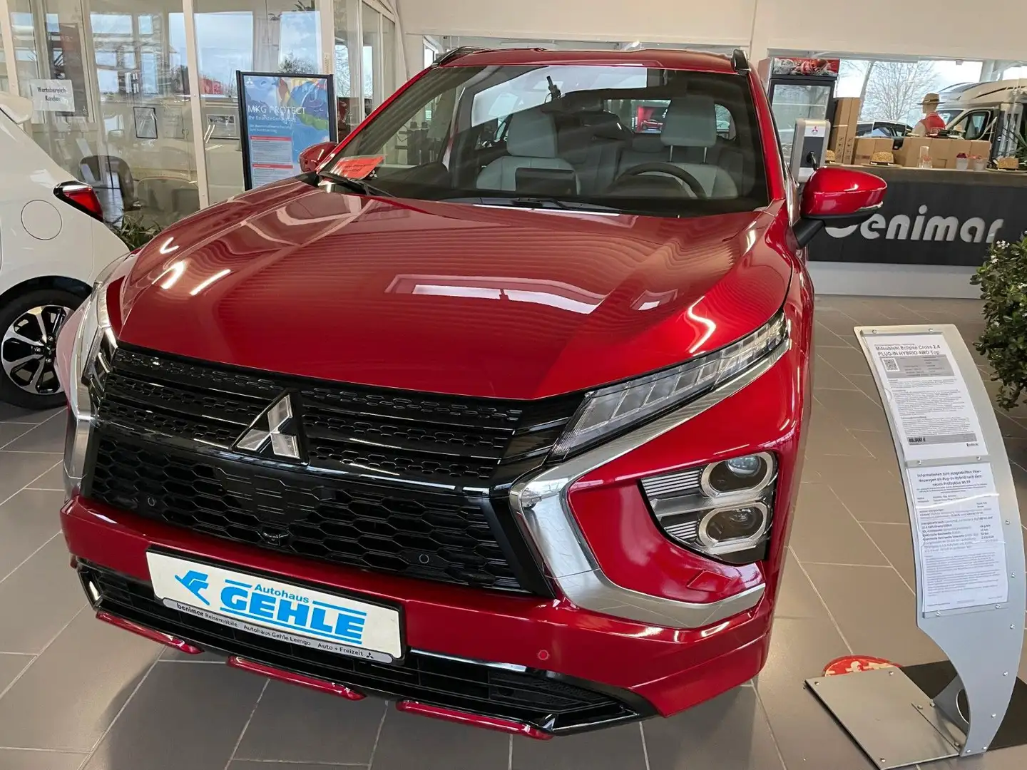 Mitsubishi Eclipse Cross Top Hybrid 4WD/Benzin+Elektro Rot - 1