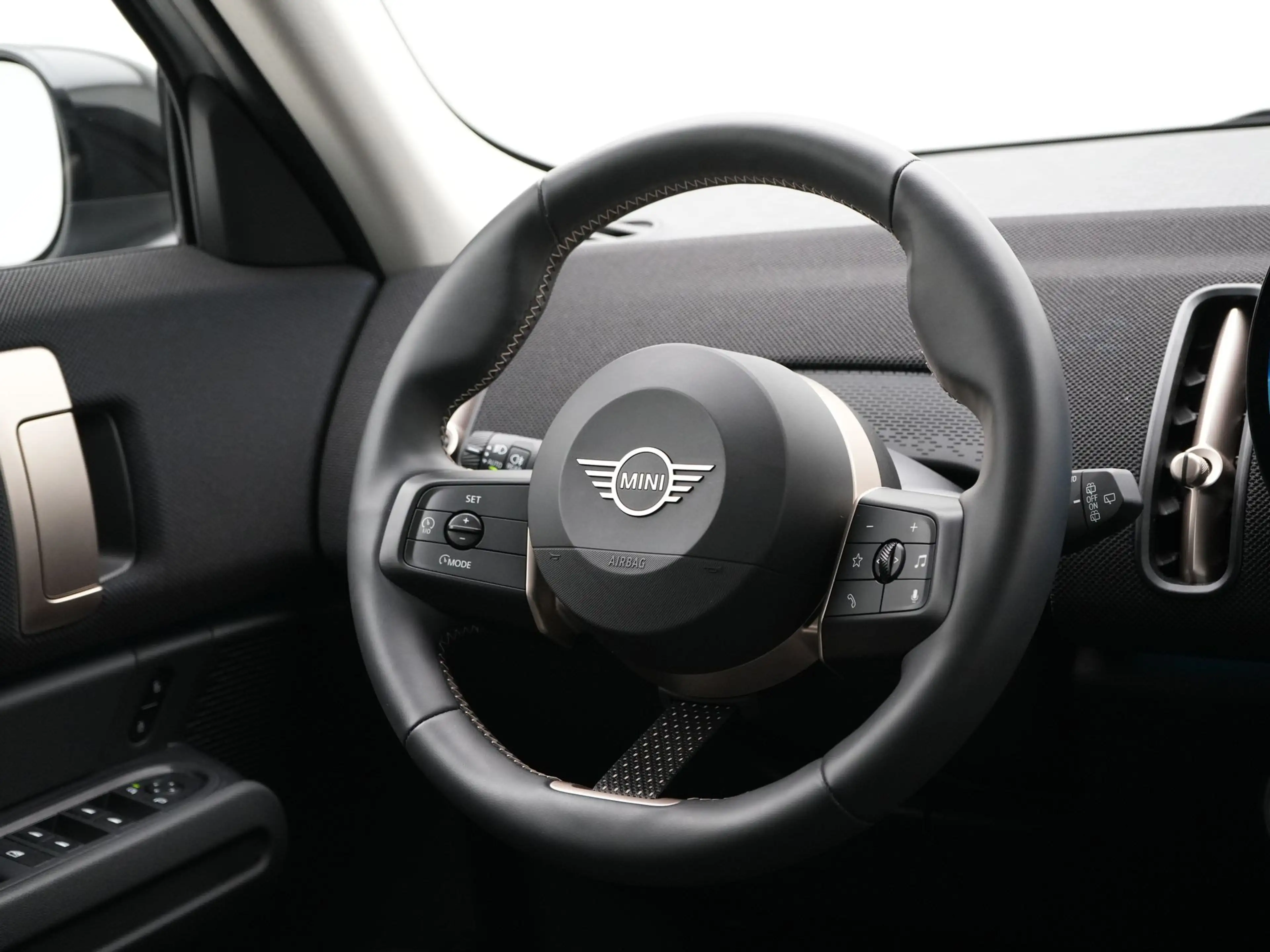 MINI Countryman E Classic Pakket XS — photo 2