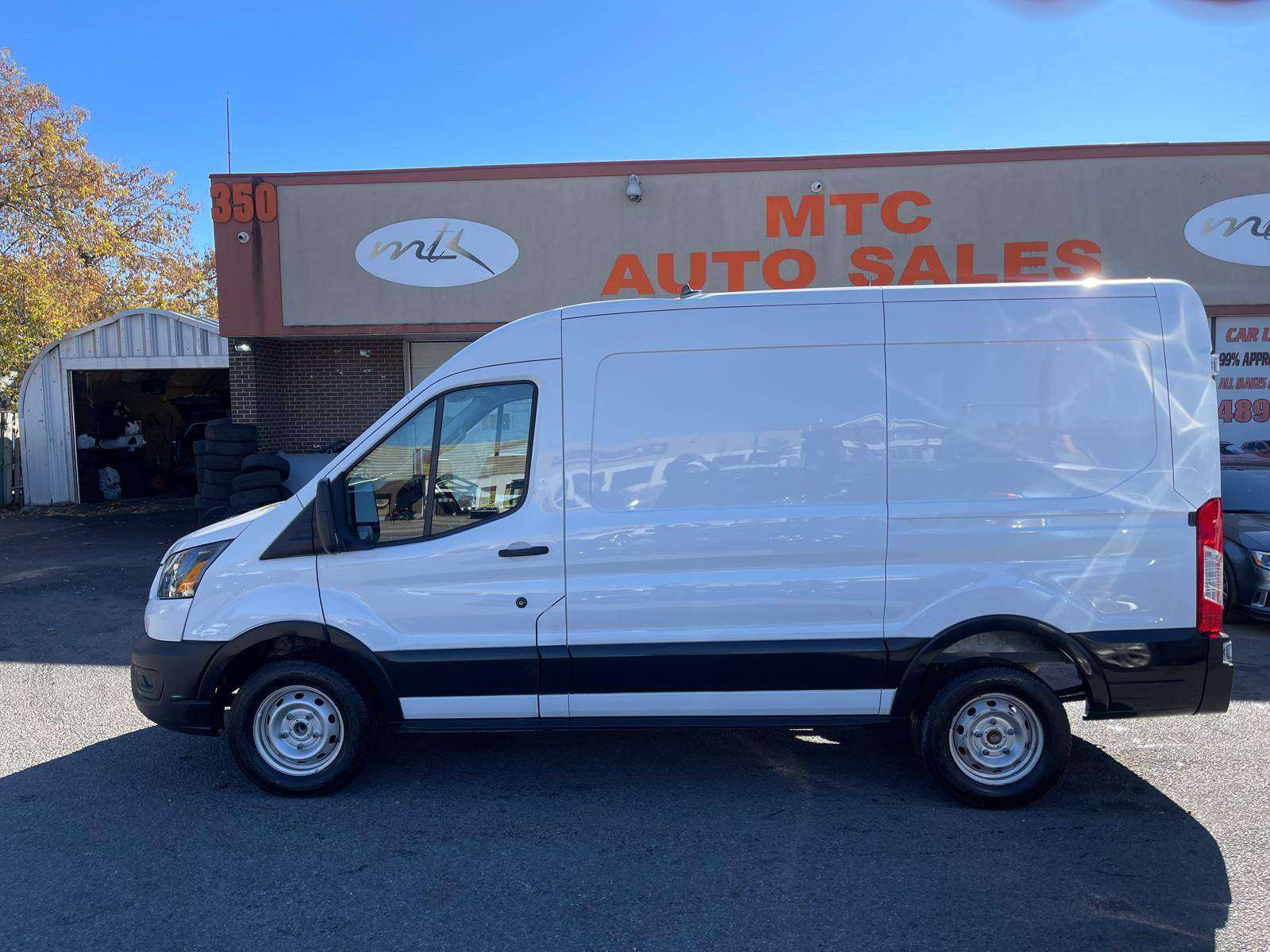 2023 Ford Transit Cargo Van