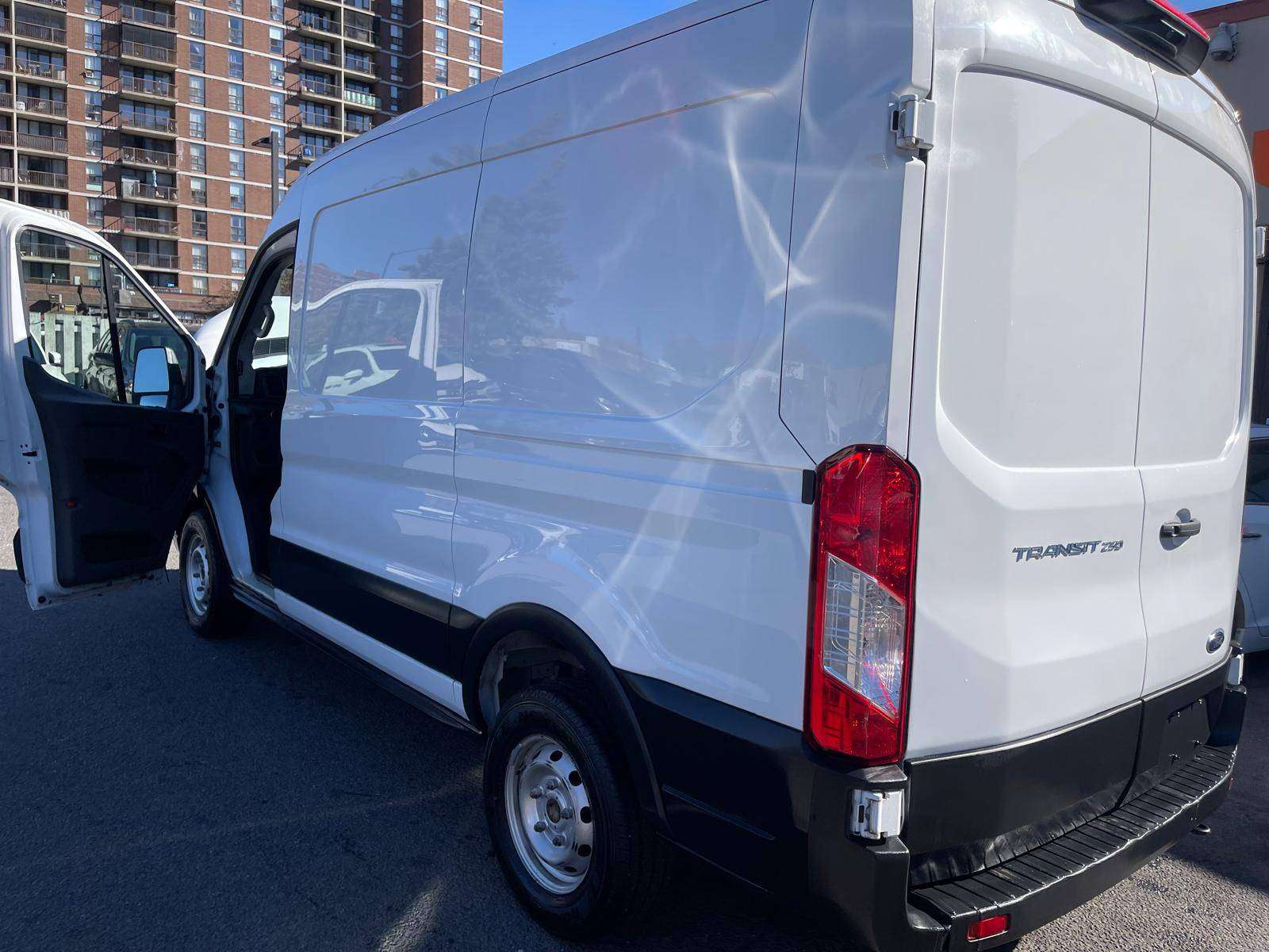 2023 Ford Transit Cargo Van