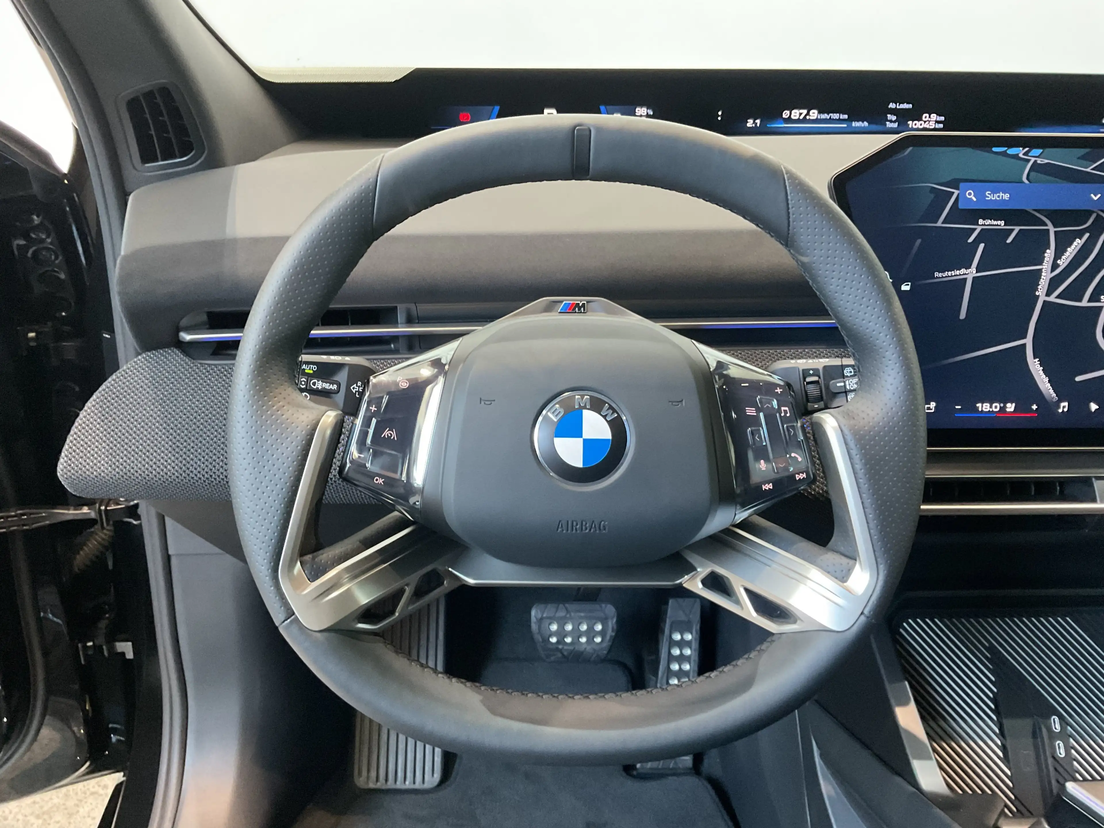 BMW iX3 50 xDrive M Sportpaket Pro, Panoramadach, Panorami — photo 4