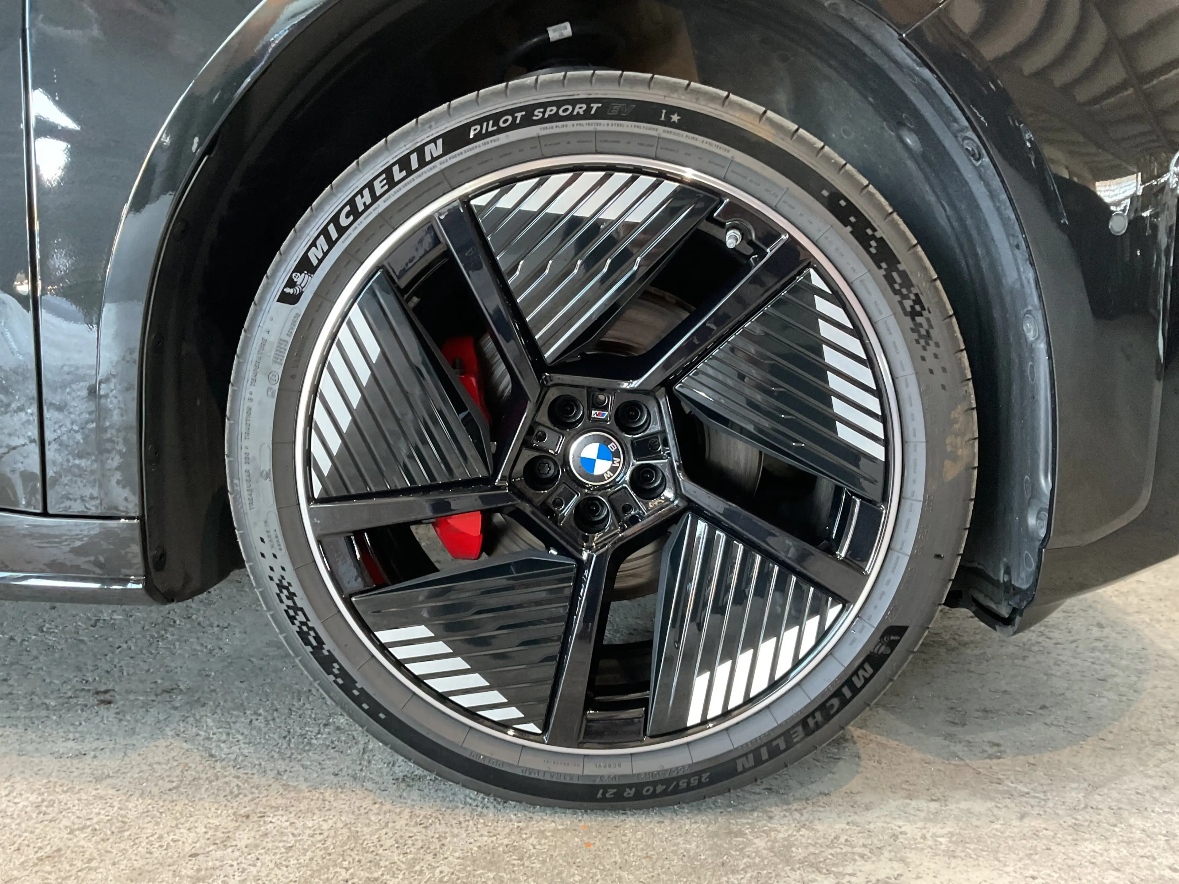 BMW iX3 50 xDrive M Sportpaket Pro, Panoramadach, Panorami — photo 12