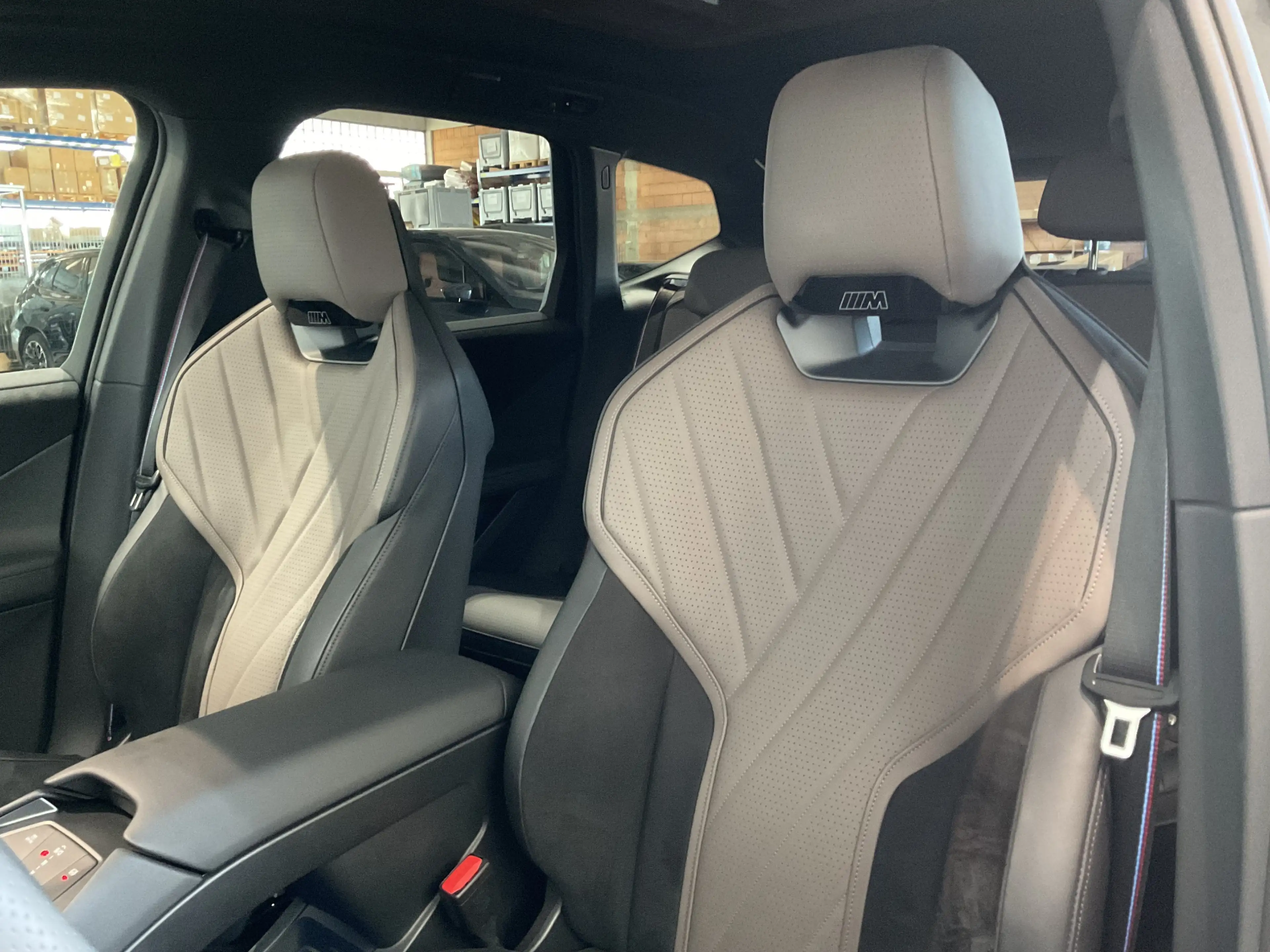 BMW iX3 50 xDrive M Sportpaket Pro, Panoramadach, Panorami — photo 8