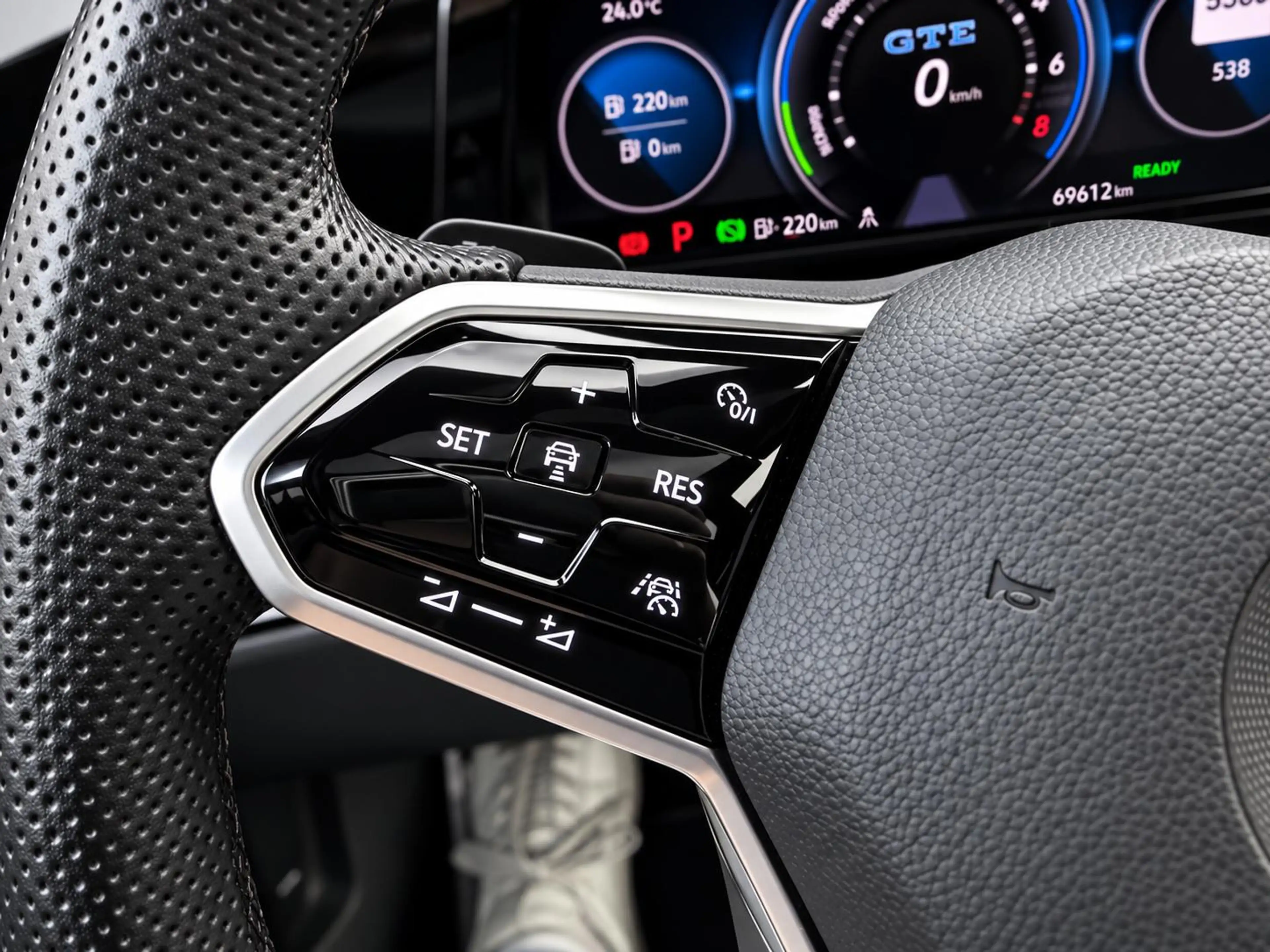 Volkswagen Golf GTE 1.4 eHybrid SOH91% Panodak Trekhaak Camera Stoel E — photo 23