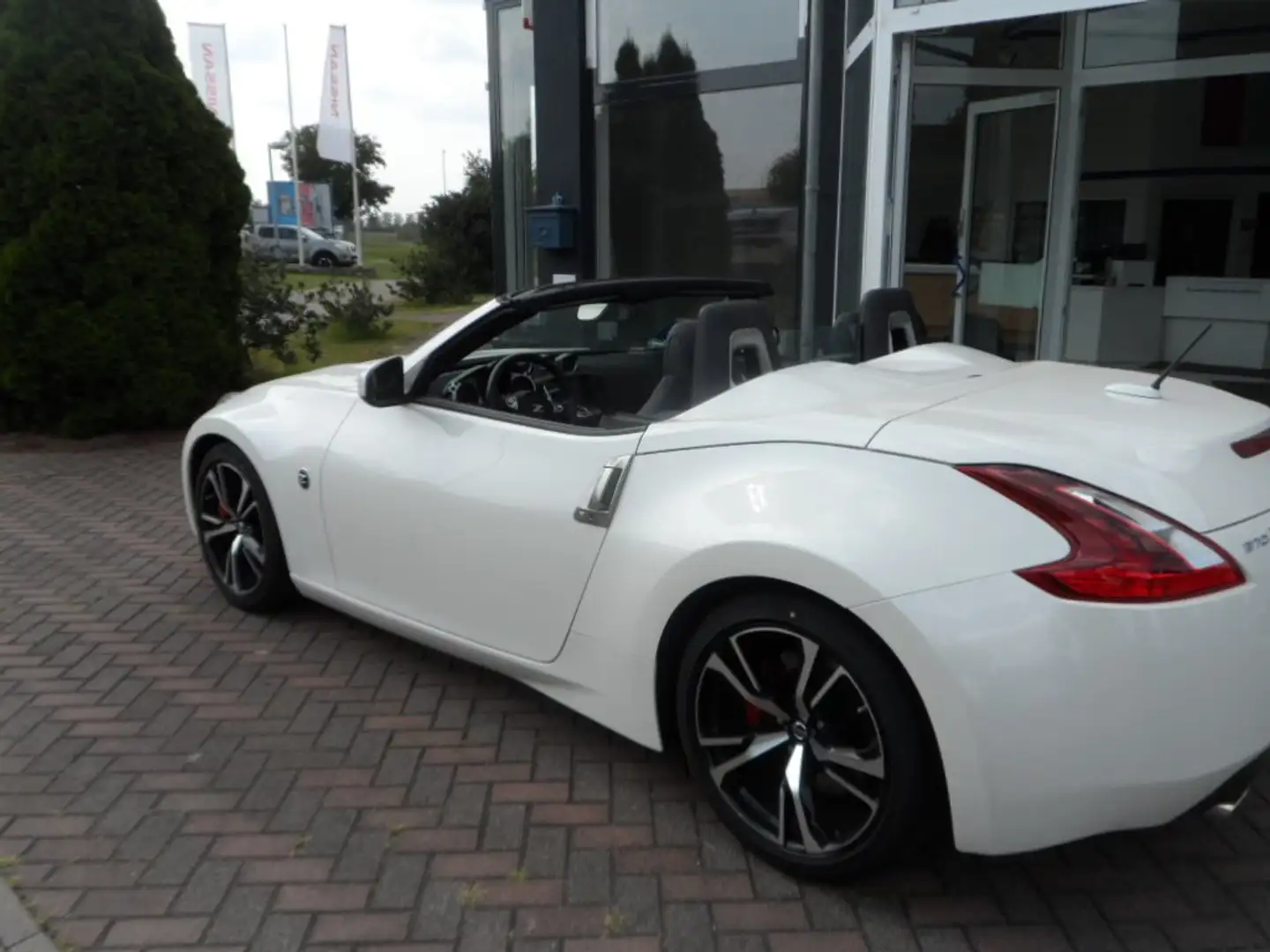 Nissan 370Z Cabrio    Pack Bílá - 2