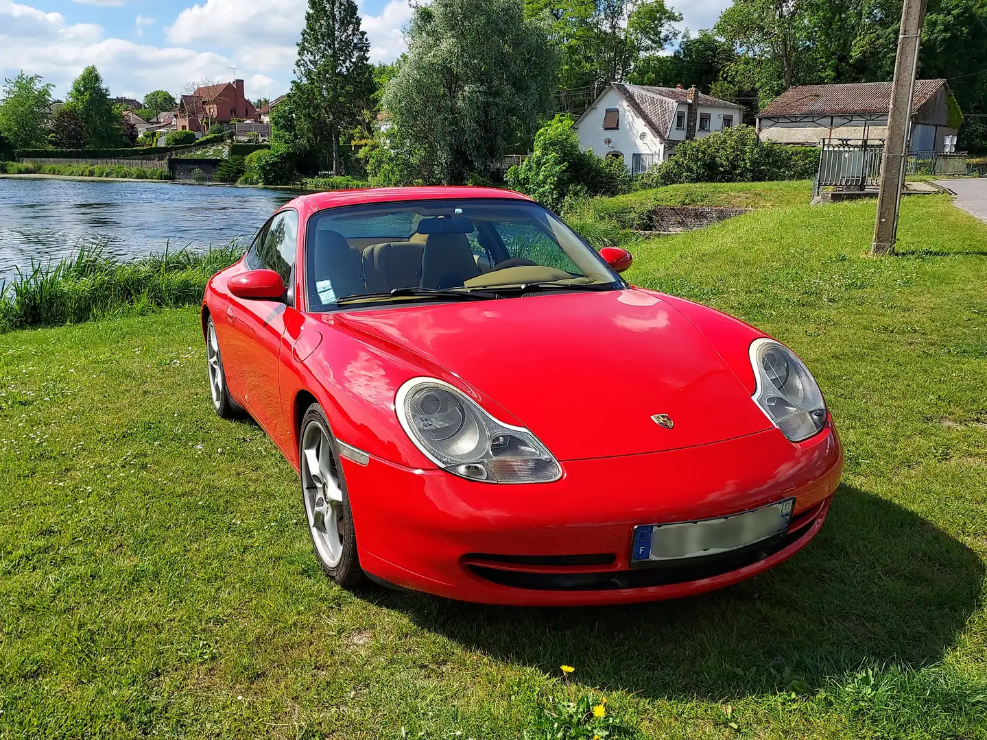 Porsche 996 Carrera Rouge - 2