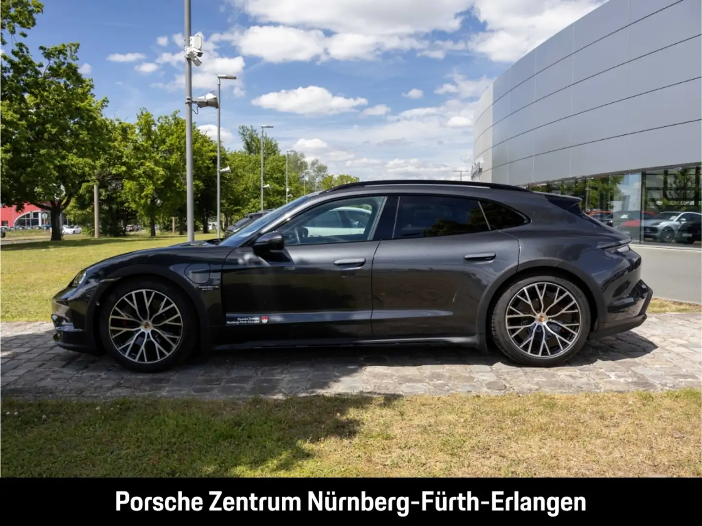 Porsche Taycan 4S Cross Turismo Achslenkung HD-Matrix InnoDrive Grau - 2