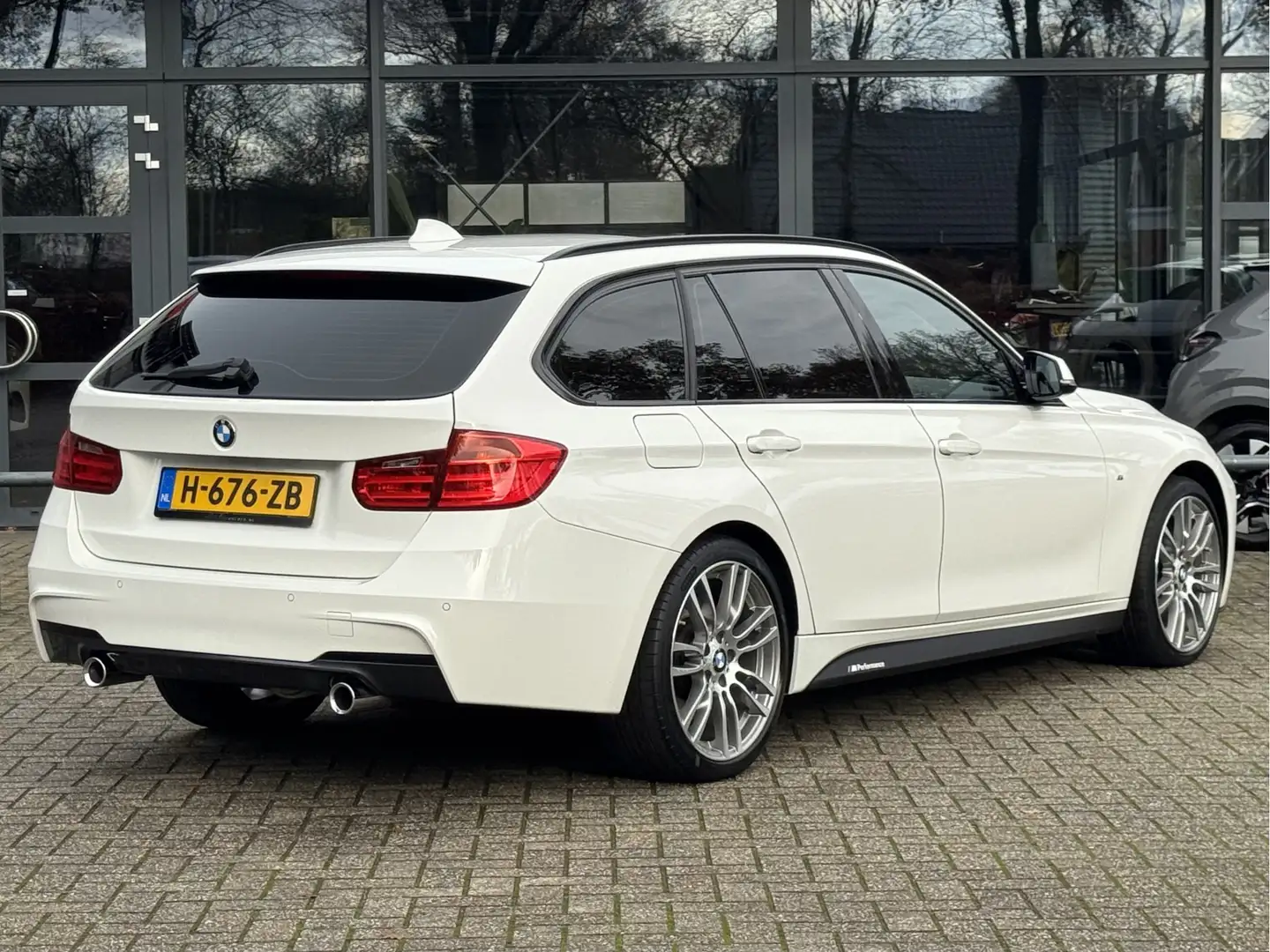 BMW 335 3-serie Touring 335i xDrive High Executive Pano/Tr Blanco - 2