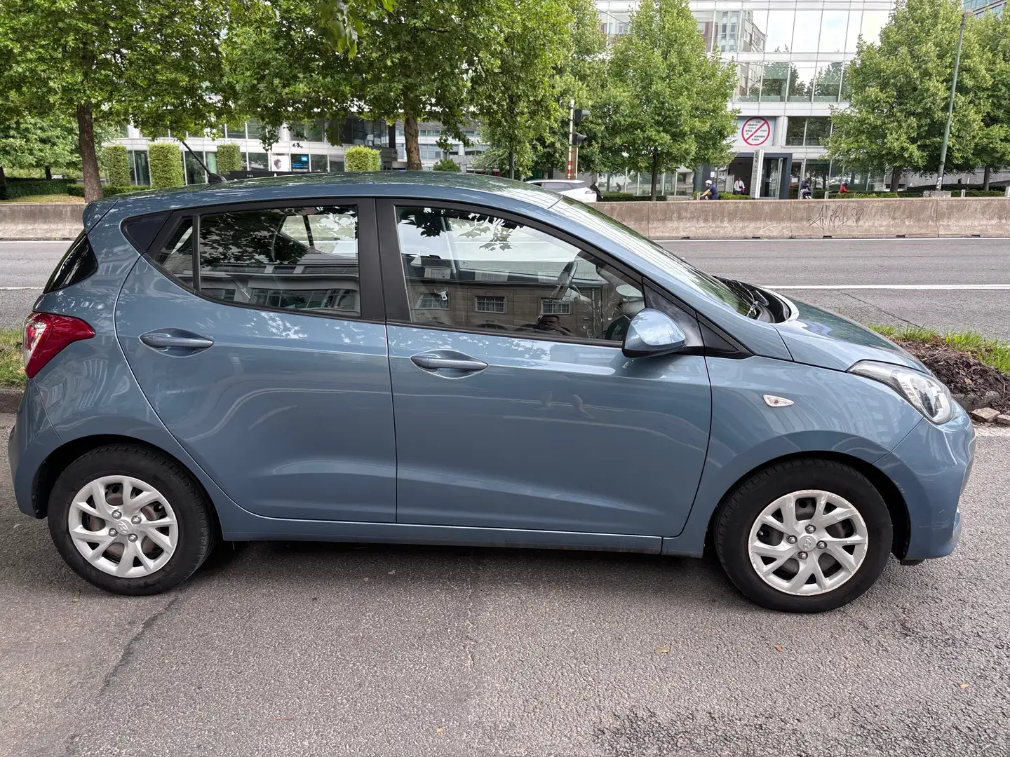 Hyundai i10 i10 1.0i Twist (EU6d-TEMP) Bleu - 1