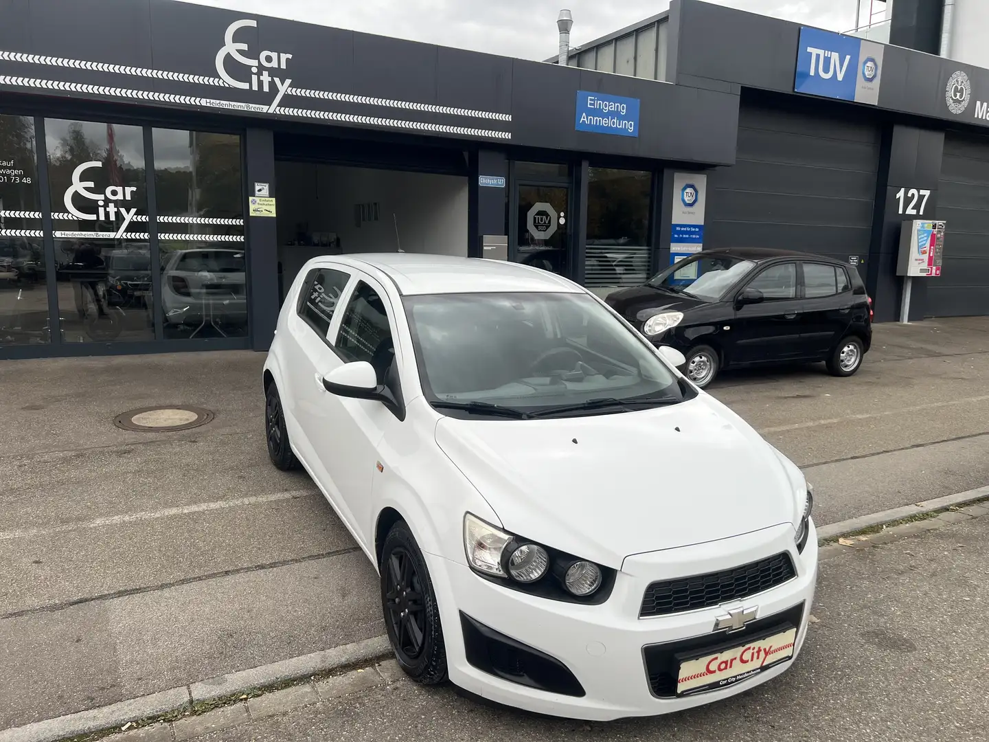 Chevrolet Aveo LT Weiß - 2