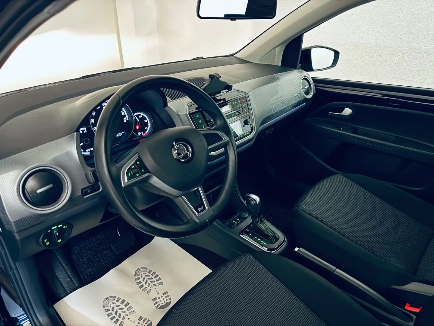 Skoda Citigo e iV Style * 1.HAND * CCS * 8xREIFEN * Schwarz - 2