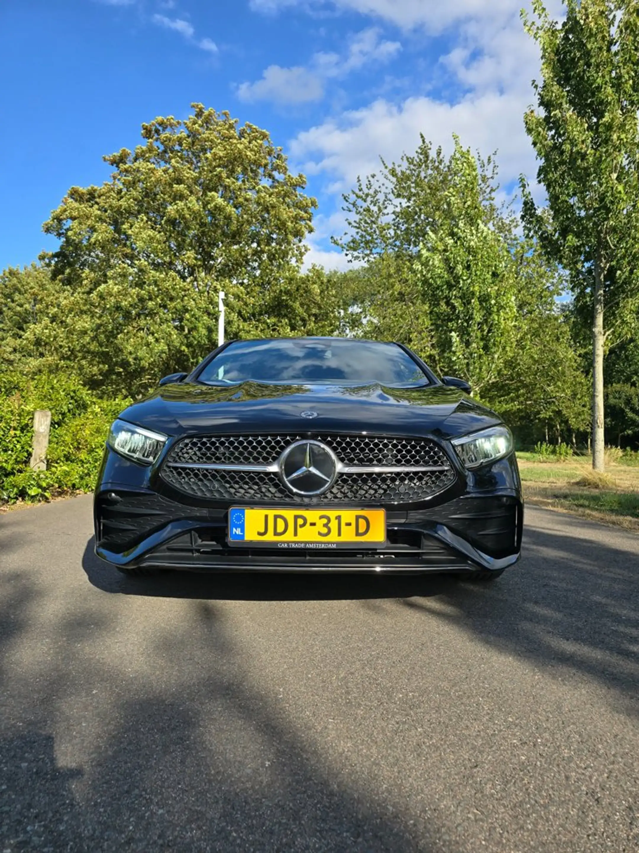 Mercedes-Benz A 200 AMG Line — photo 7