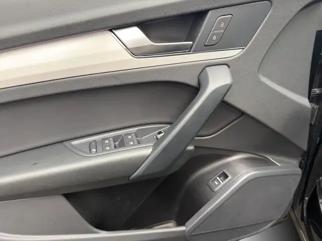 Audi Q5 view 15
