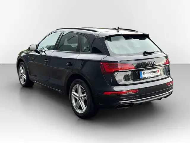 Audi Q5 view 9
