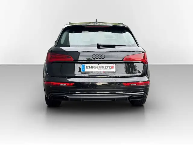 Audi Q5 view 7