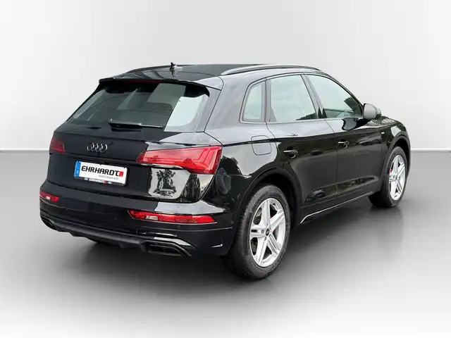 Audi Q5 view 6