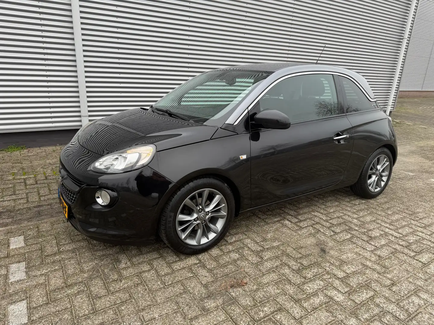 Opel Adam 1.0 Turbo Rocks Ilvy Favourite,airco,cruisecontrol Zwart - 2