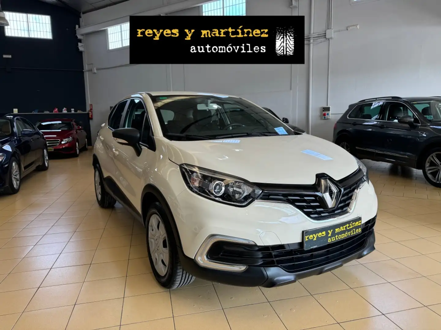 Renault Captur 1.5dCi Energy eco2 Intens 66kW Beige - 2
