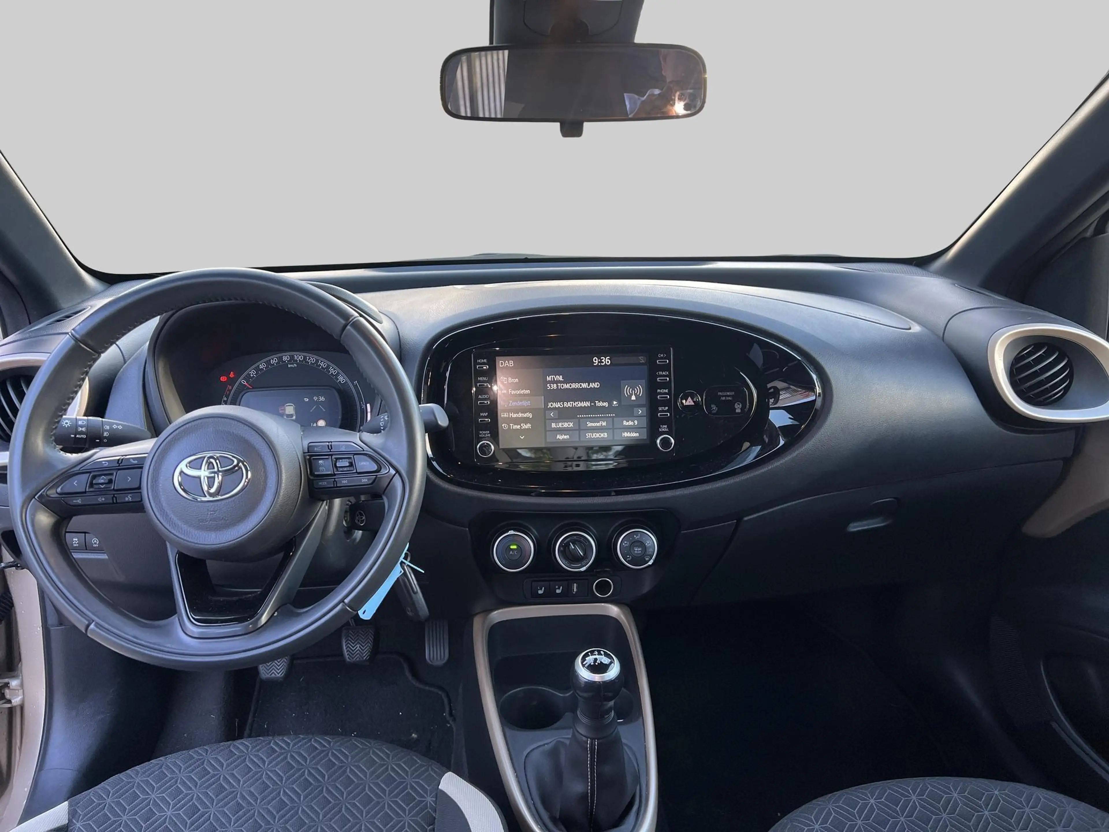Toyota Aygo X 1.0 VVT-i MT Play — photo 5
