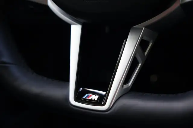BMW 3 Series view 27