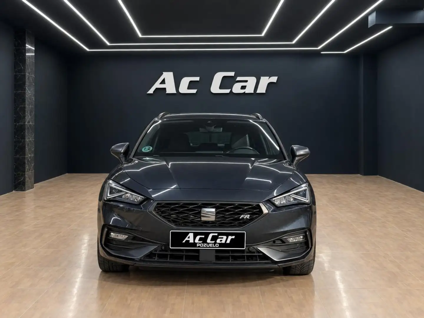 SEAT Leon 2.0TDI FR - 1