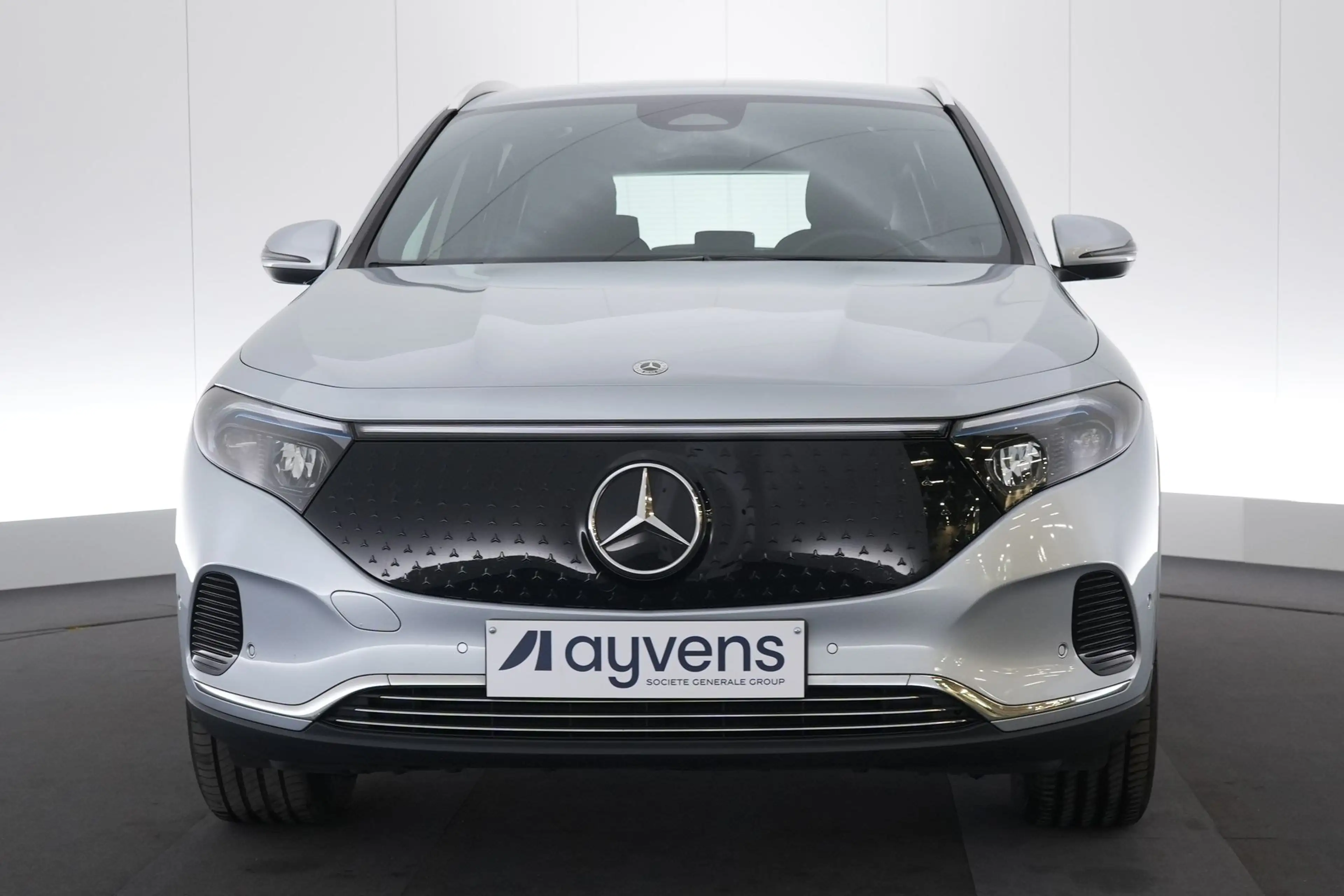Mercedes-Benz EQA 250 250+ Luxury Line LEDER/CUIR LED GPS PDC CAM Verw. — photo 2