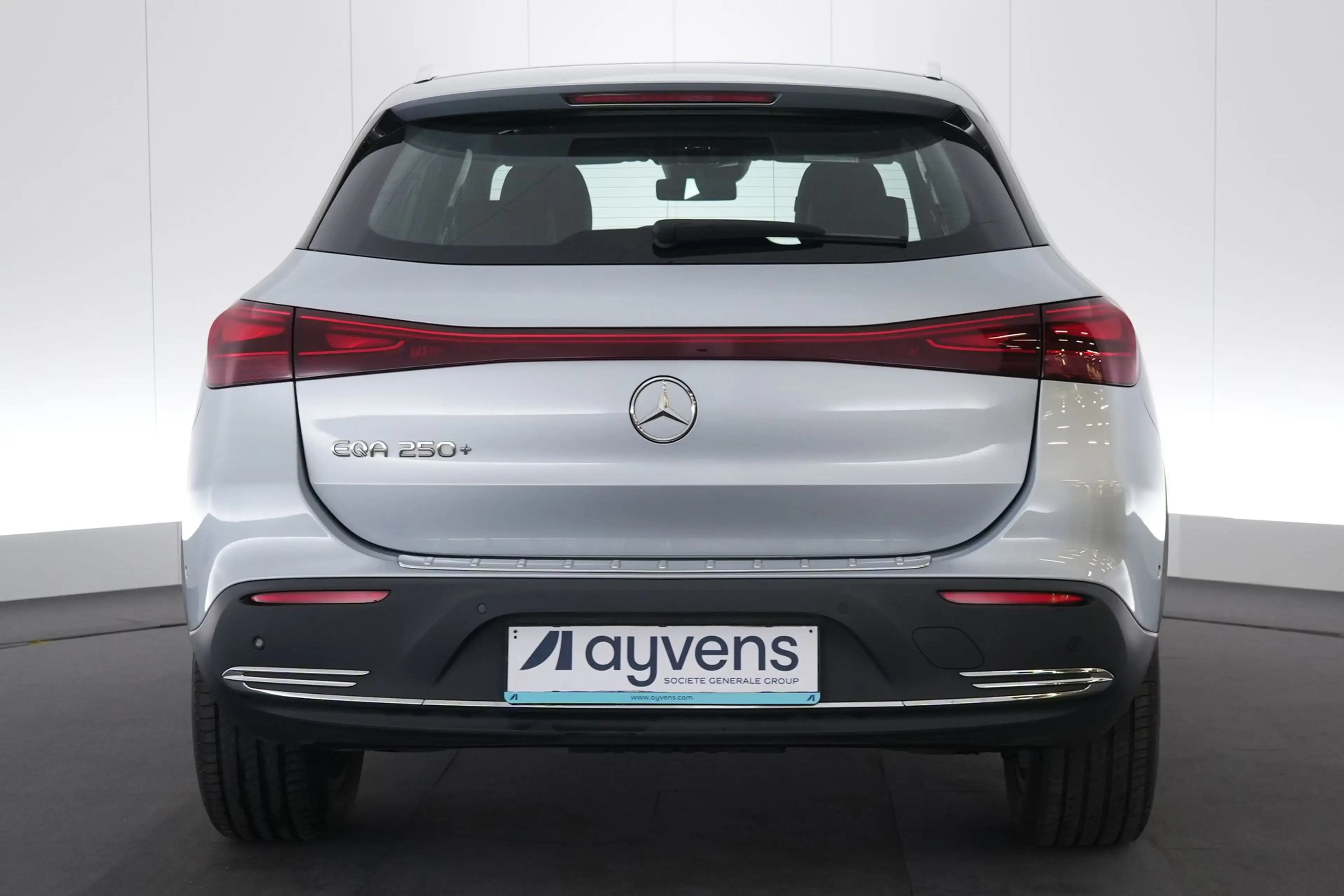 Mercedes-Benz EQA 250 250+ Luxury Line LEDER/CUIR LED GPS PDC CAM Verw. — photo 8