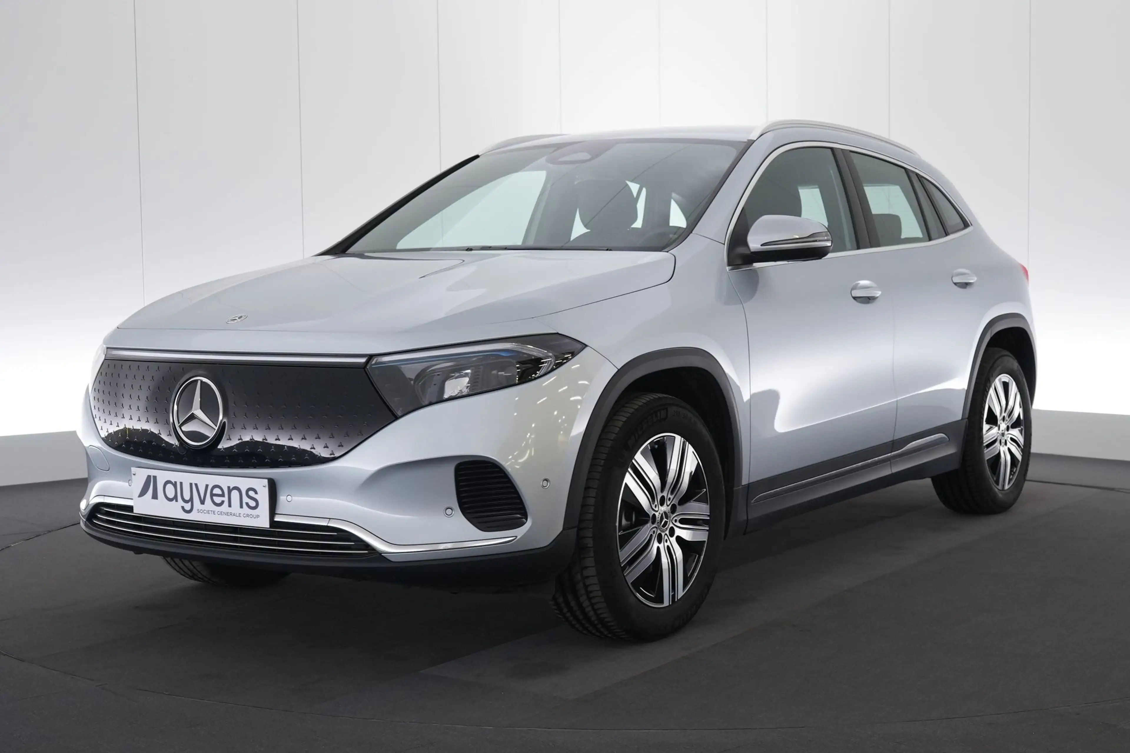 Mercedes-Benz EQA 250 250+ Luxury Line LEDER/CUIR LED GPS PDC CAM Verw.