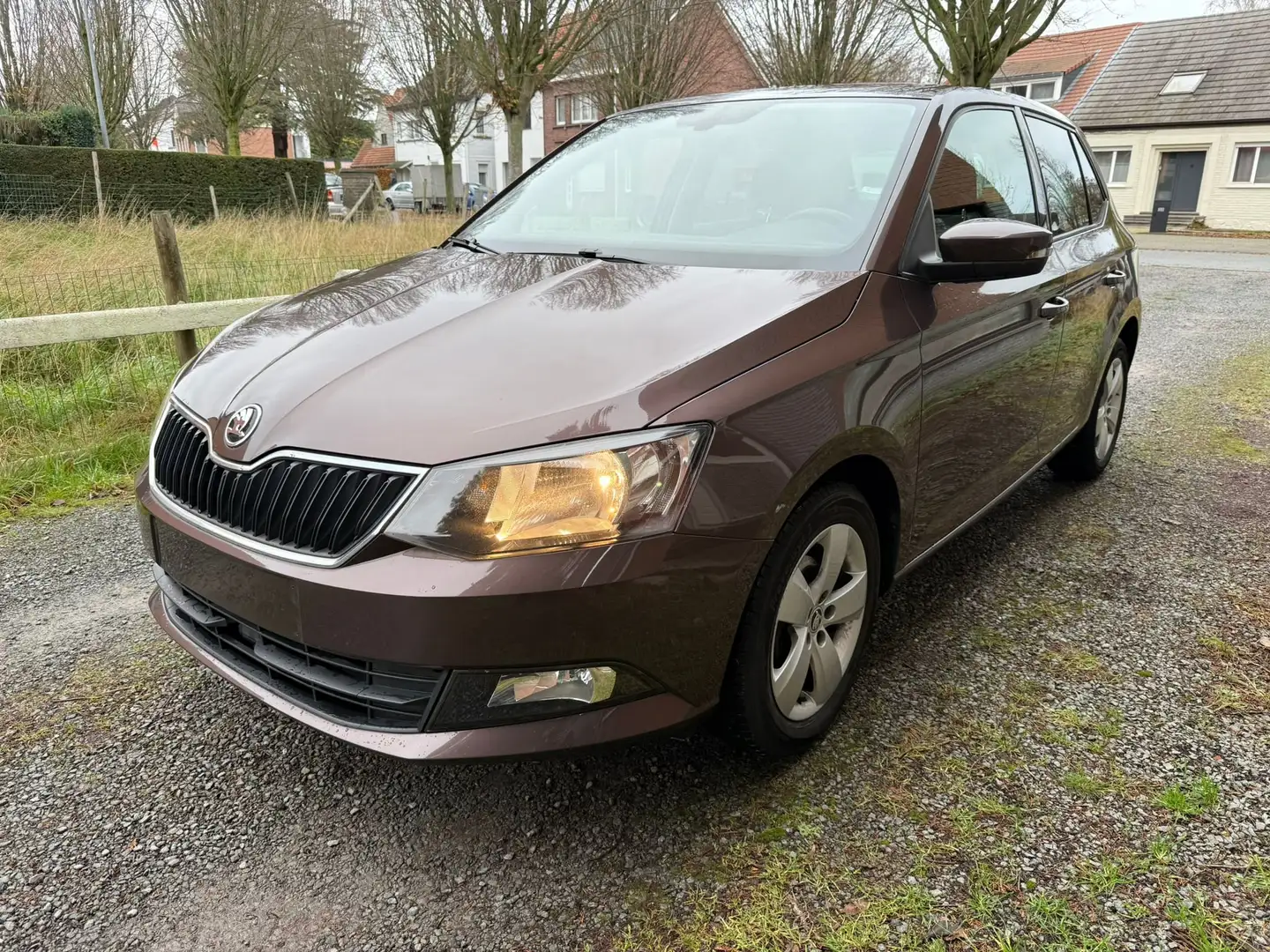 Skoda Fabia Fabia 1.0i Ambition GARANTIE 1 AN/JAAR Brun - 1