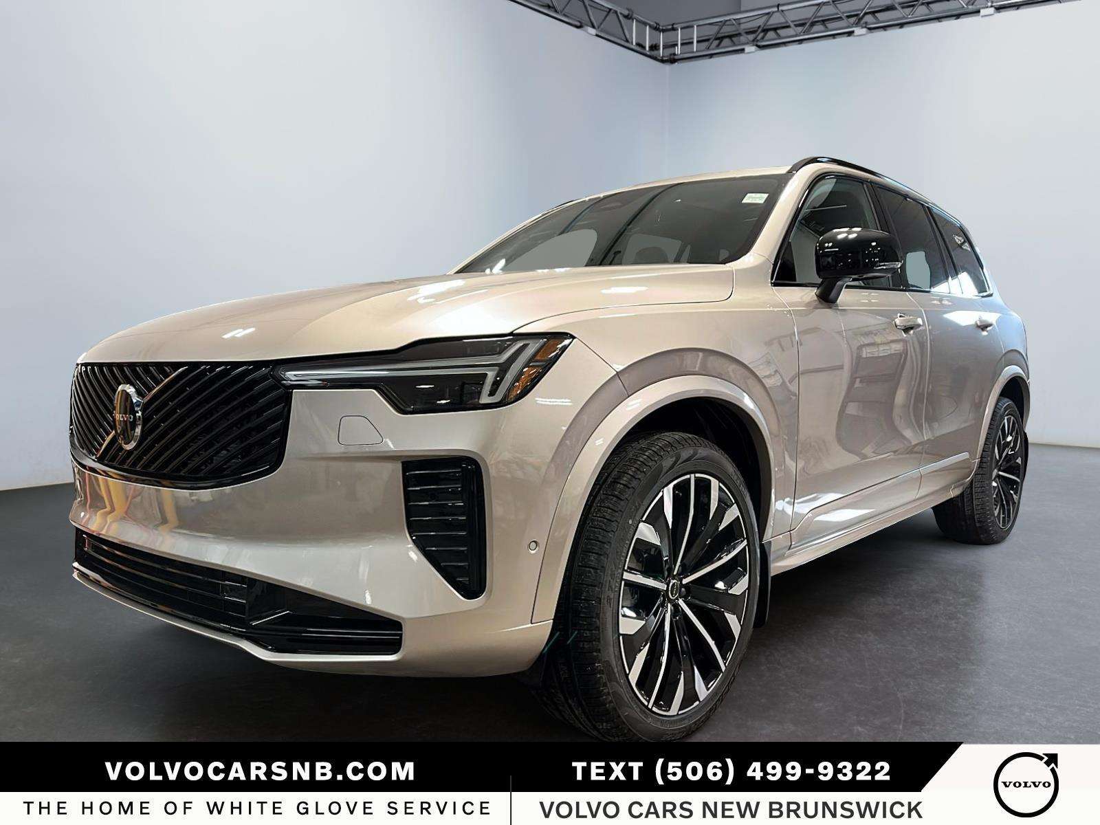 2026 Volvo XC90 B6 Ultra Bright Theme
