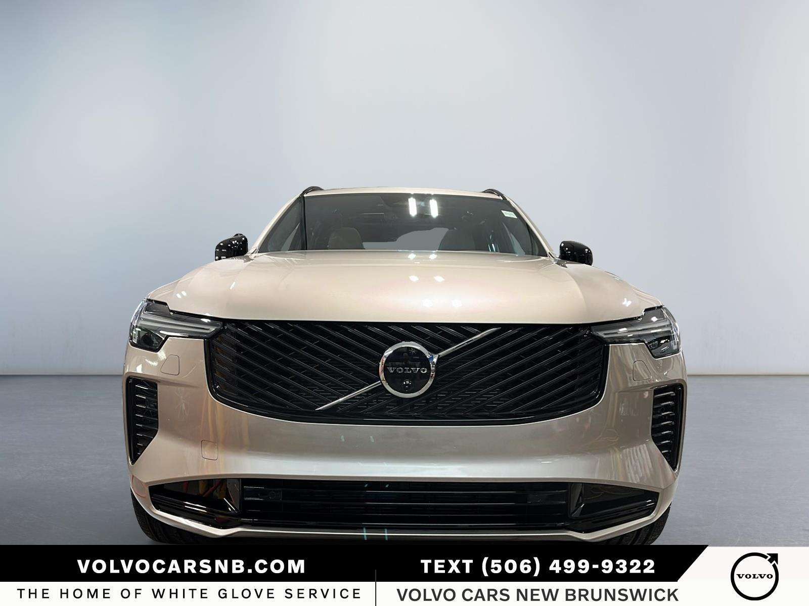 2026 Volvo XC90 B6 Ultra Bright Theme alt 2