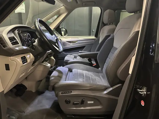 Volkswagen Multivan view 15