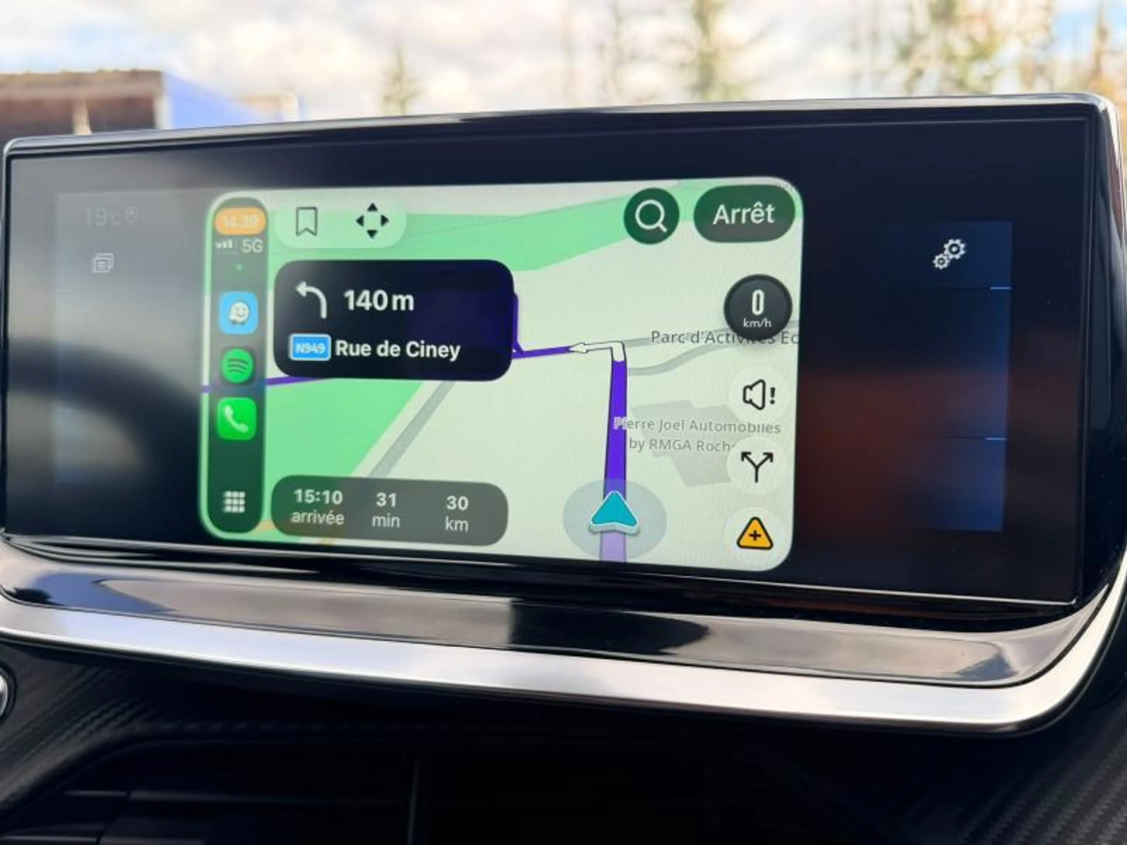 Peugeot 2008 Allure / 130ch / Caméra / Carplay — photo 13