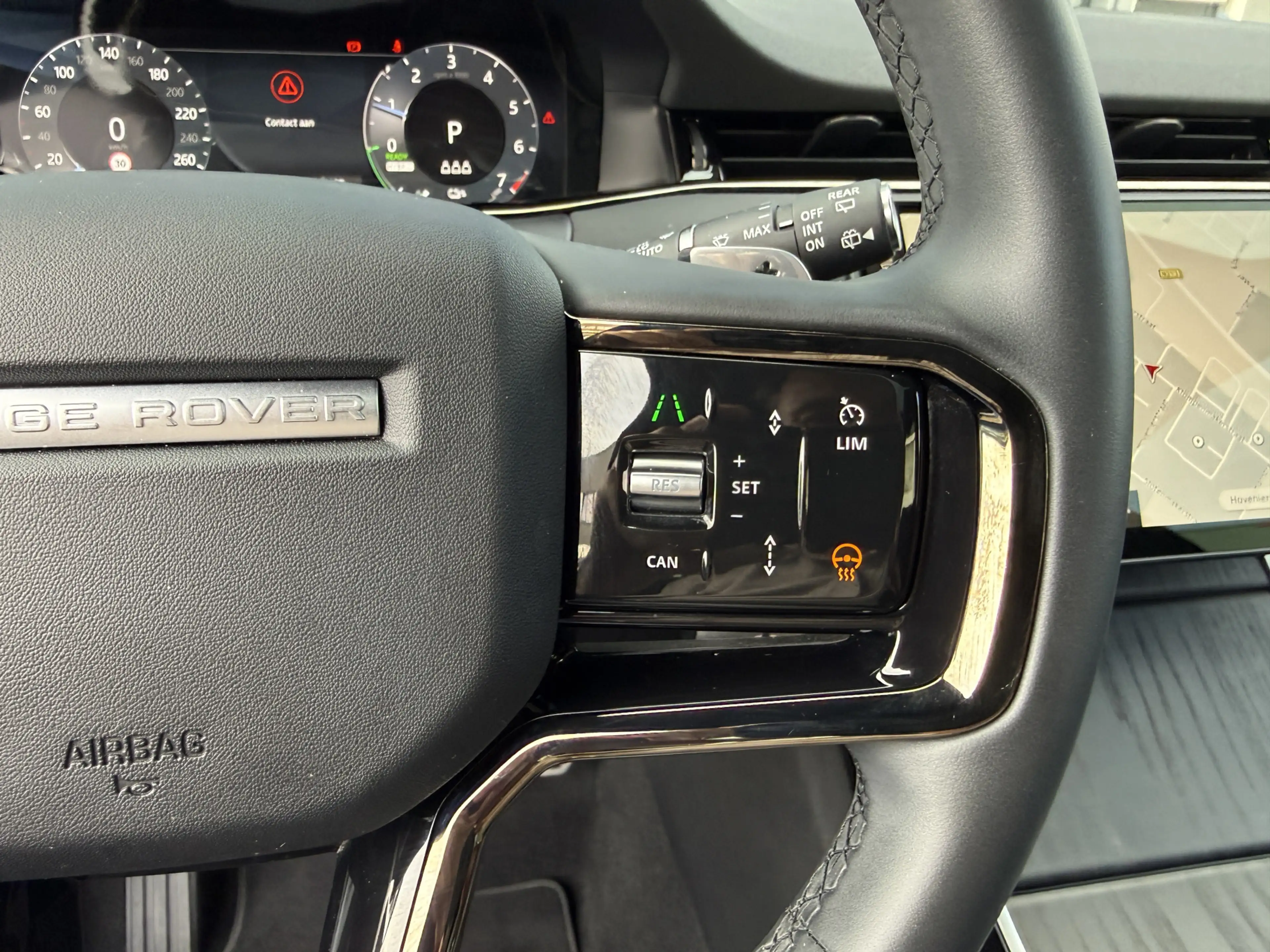Land Rover Range Rover Evoque 1.5 P270e PHEV AWD SE Dynamic Edition — photo 12